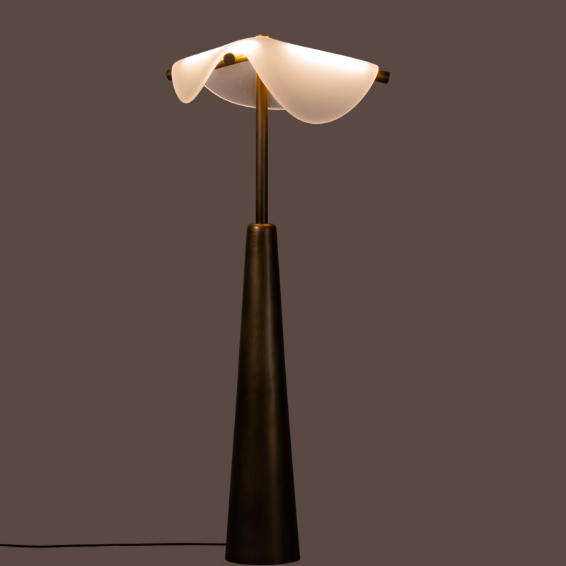 SLUMPED FLOOR LAMP par John Pomp