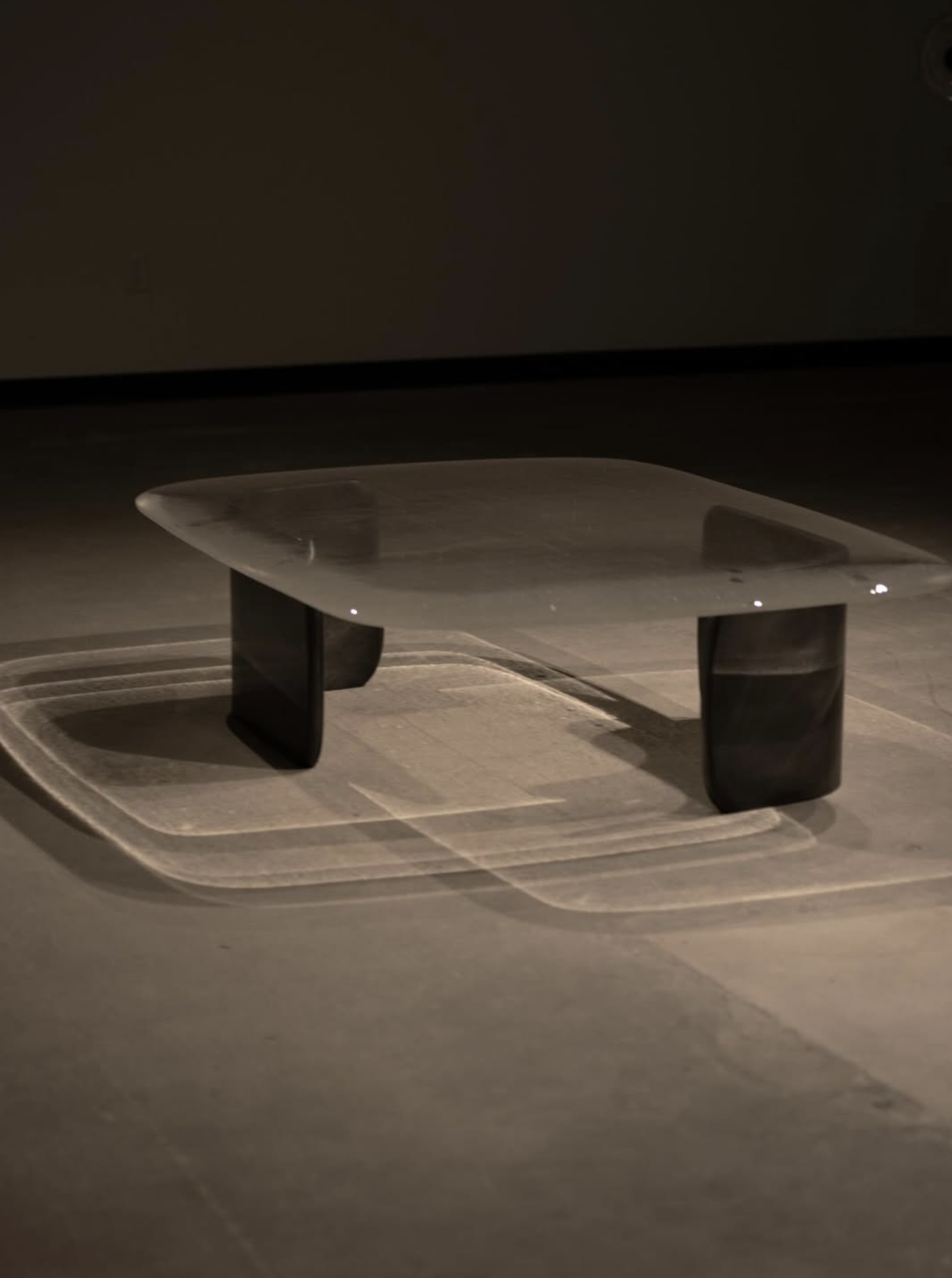 TIDAL RECTANGULAR COCKTAIL TABLE par John pomp