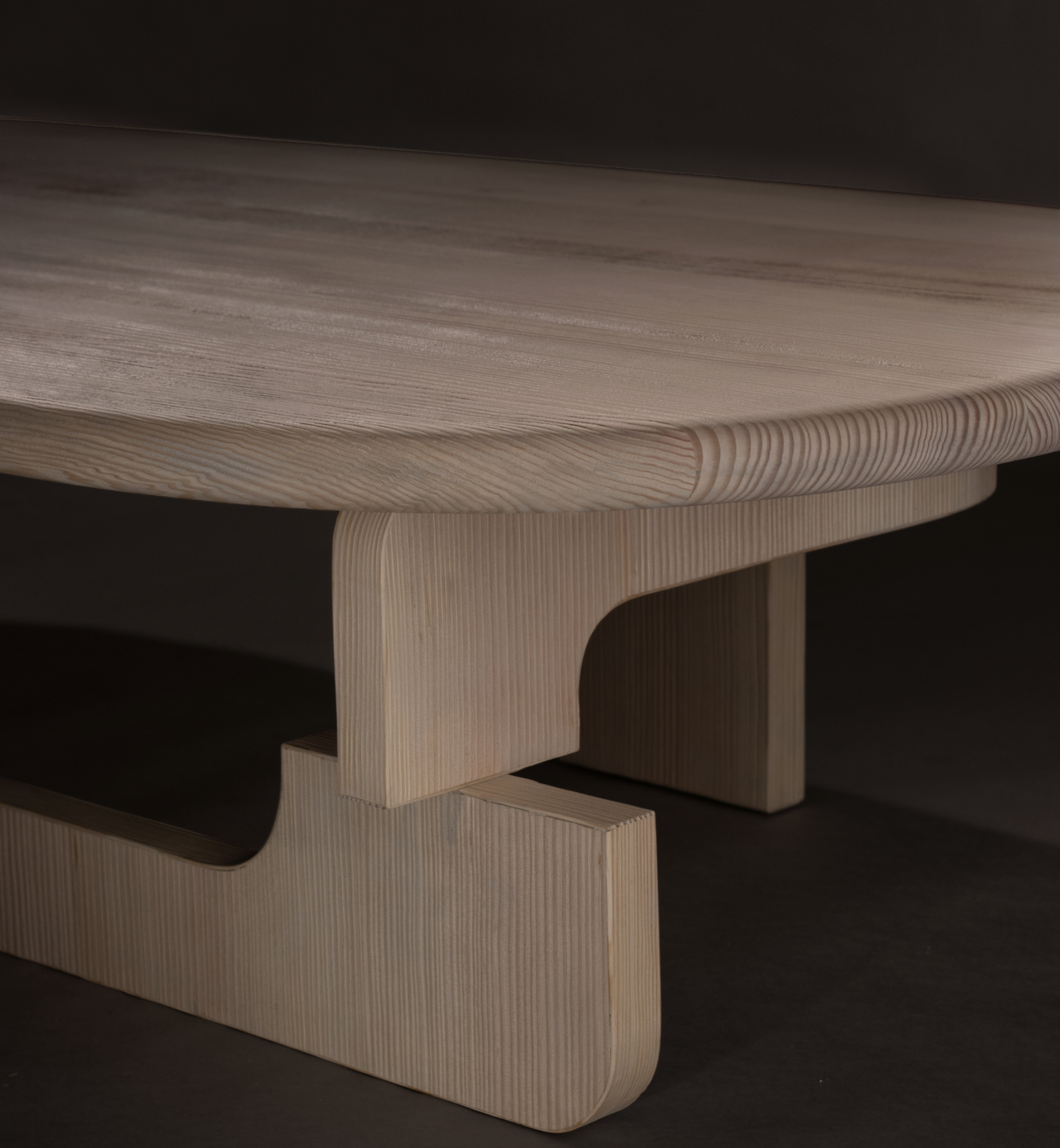 UNEARTHED COCKTAIL TABLE par JOHN POMP