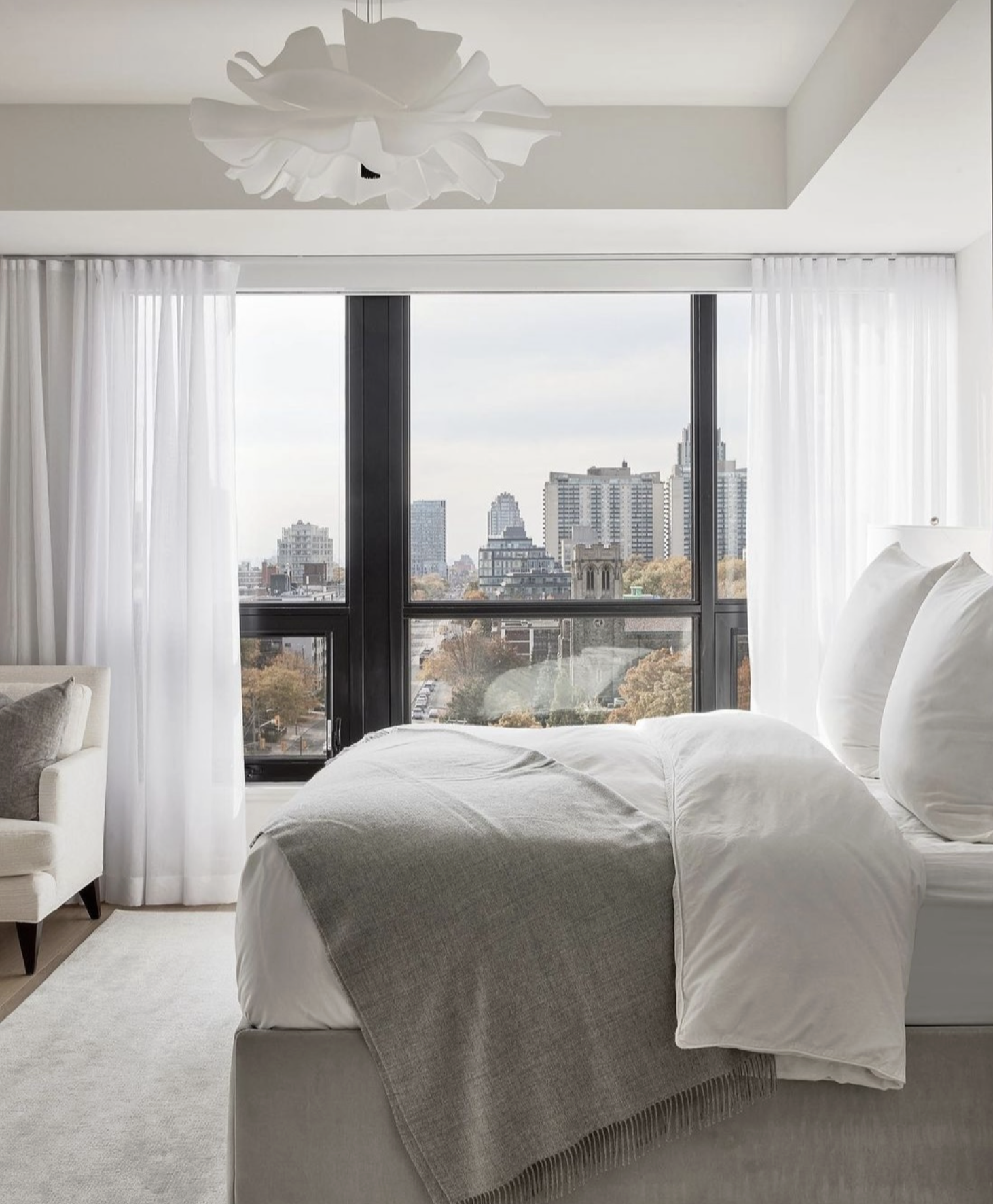 LOVE ME NOT par Juniper