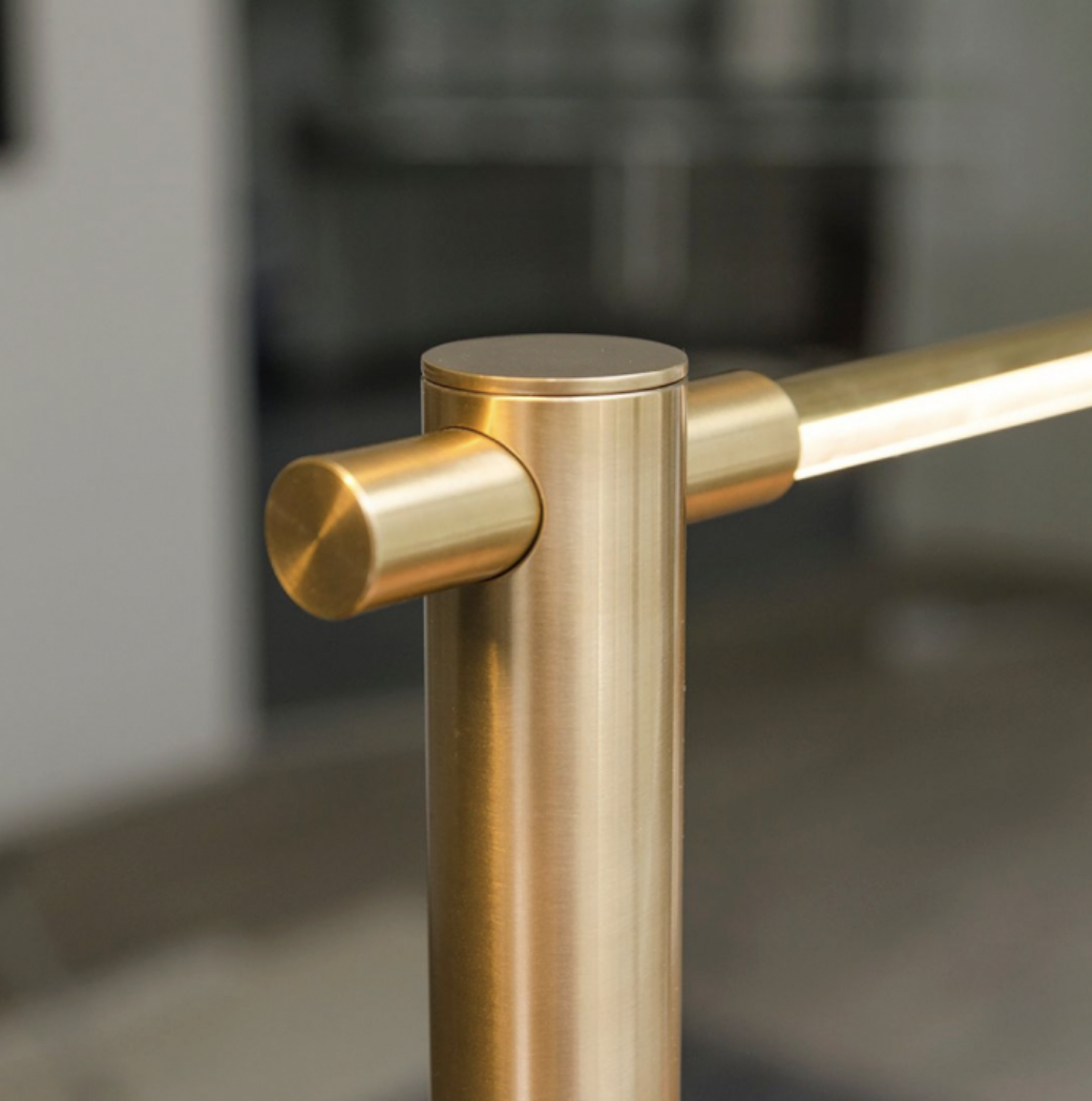 THIN SHARED TASK LAMP par Juniper