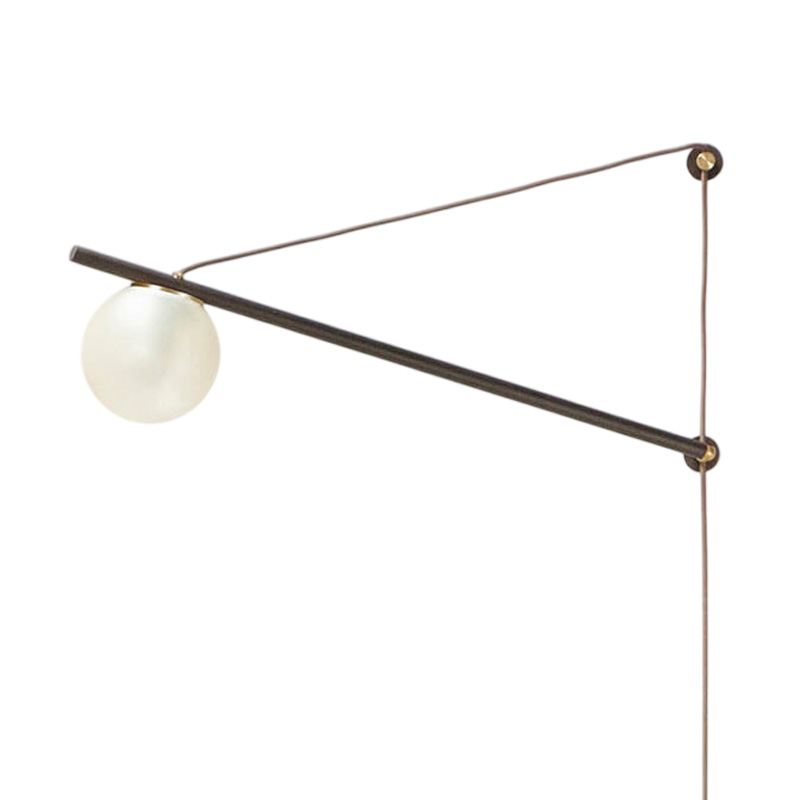 ISO SWING ARM SMALL par L&G Studio