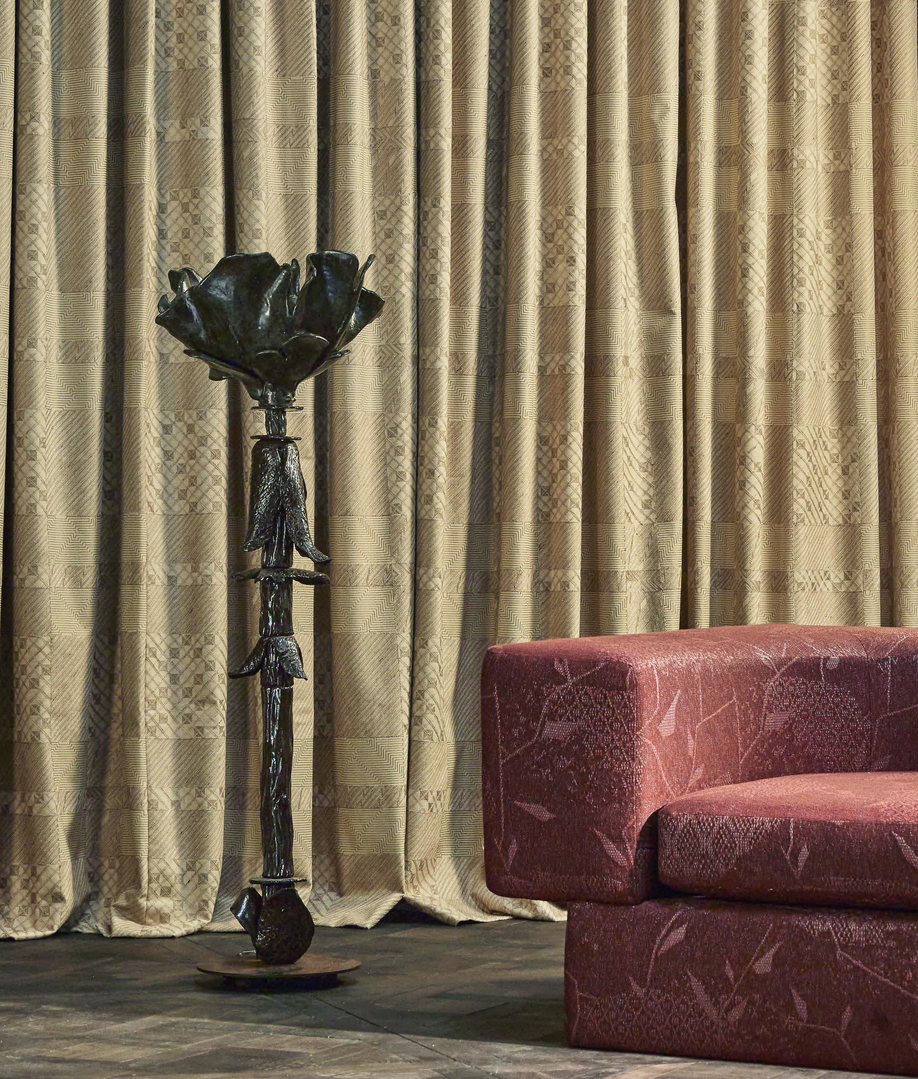 NIGHT BLOOMS FLOOR LAMP 01 par LGS STUDIO