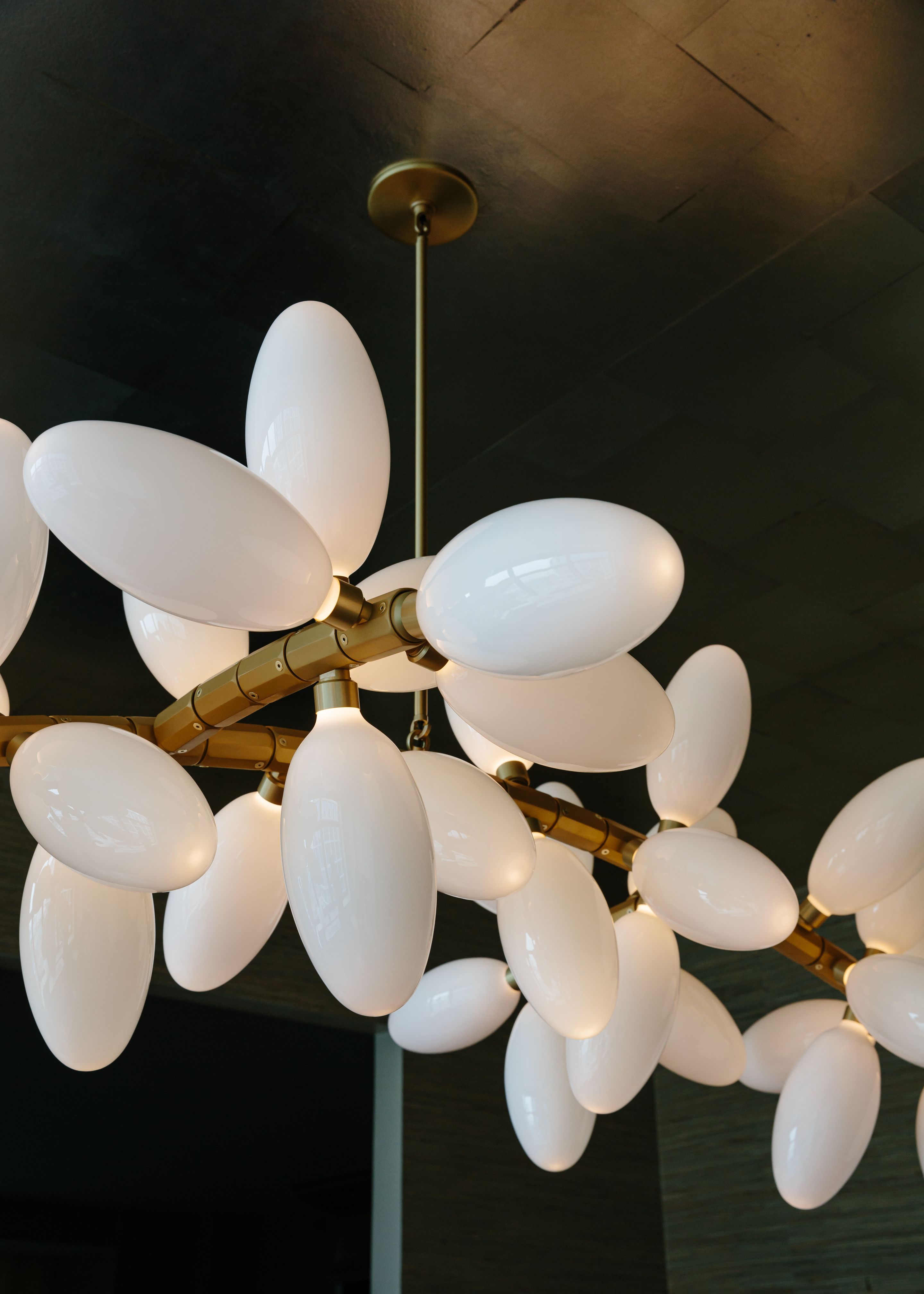 KINGDOM CHANDELIER KDD.44.01 par Lindsey Adelman