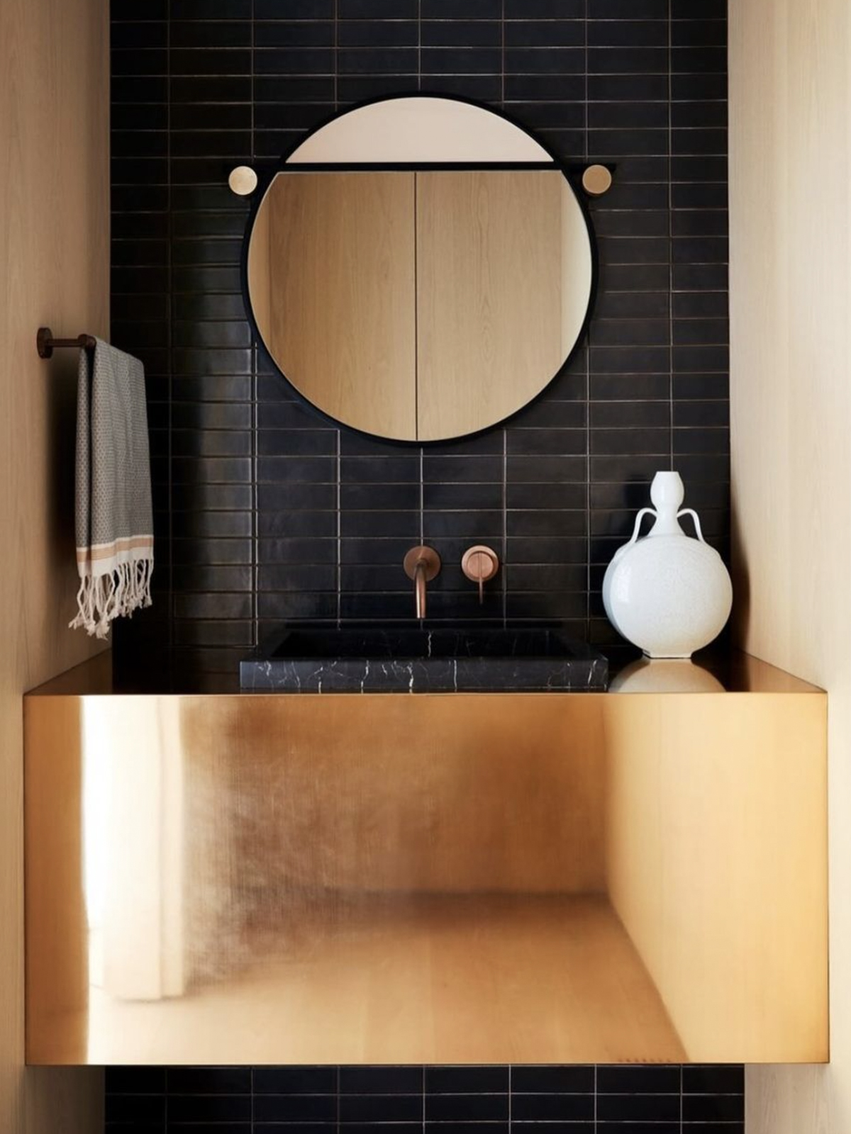 ABAL ROUND MIRROR par Matter Made