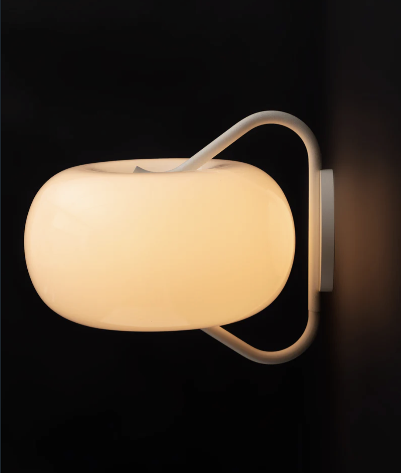 BALLOON SCONCE par Matter Made