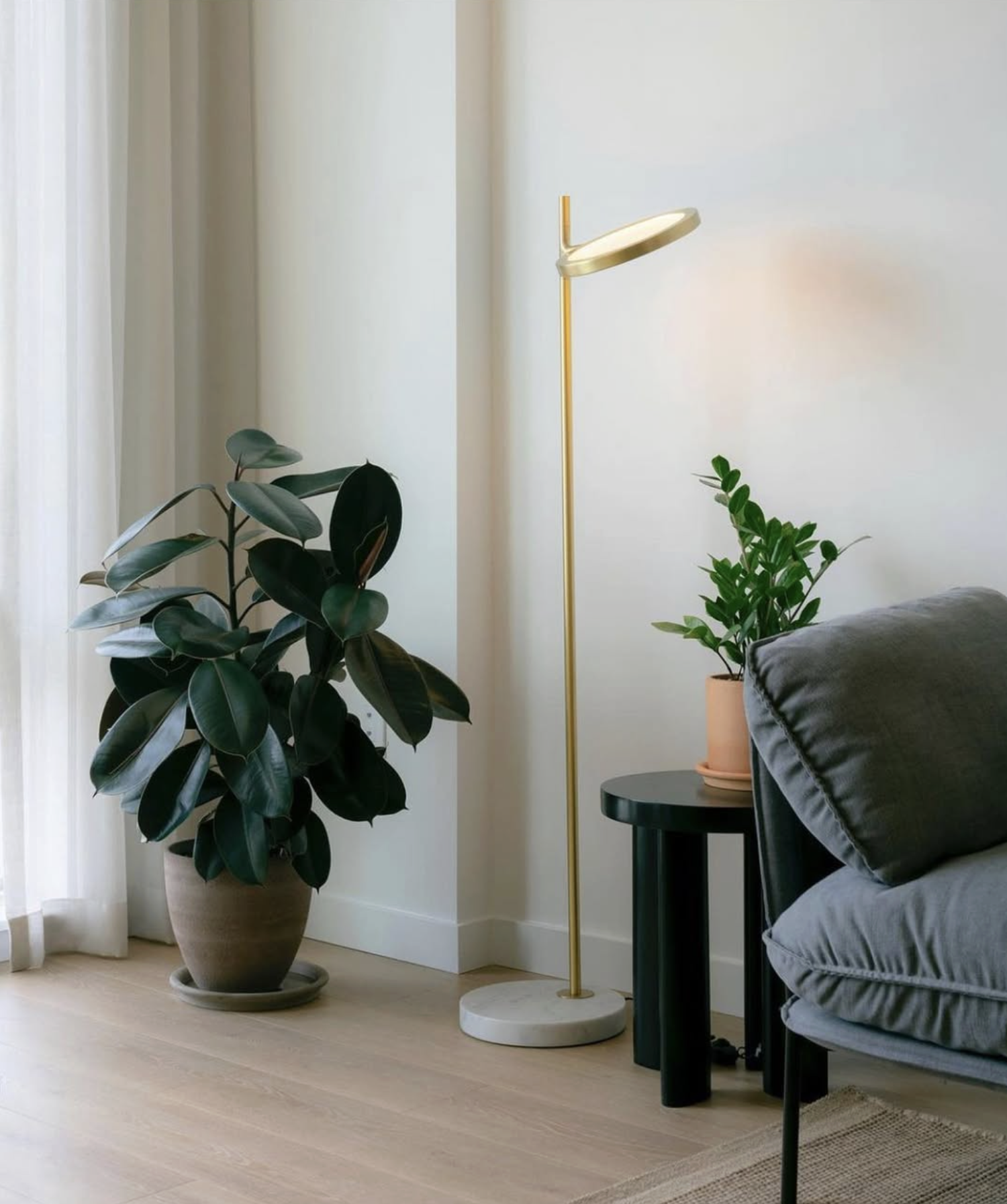 DISCUS FLOOR LAMP par Matter Made