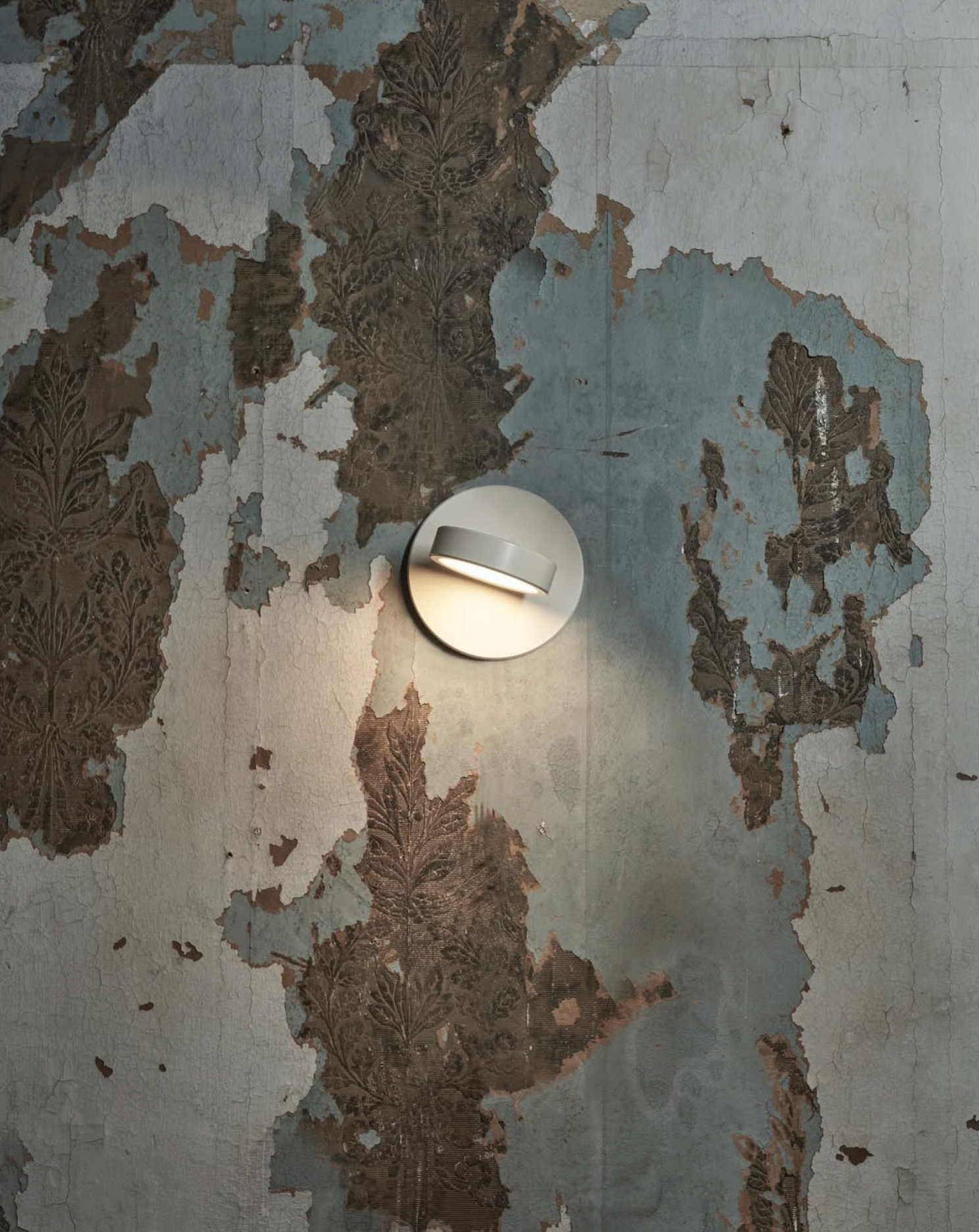DISCUS MINI SCONCE par Matter Made