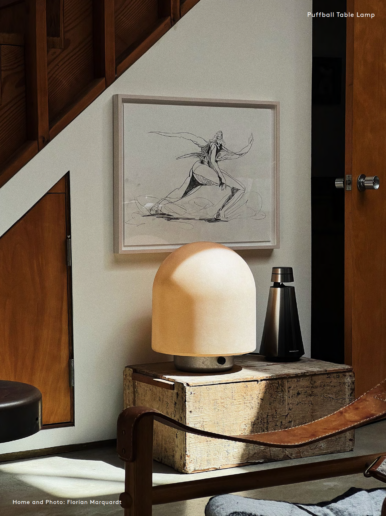 PUFFBALL TABLE LAMP par Matter Made
