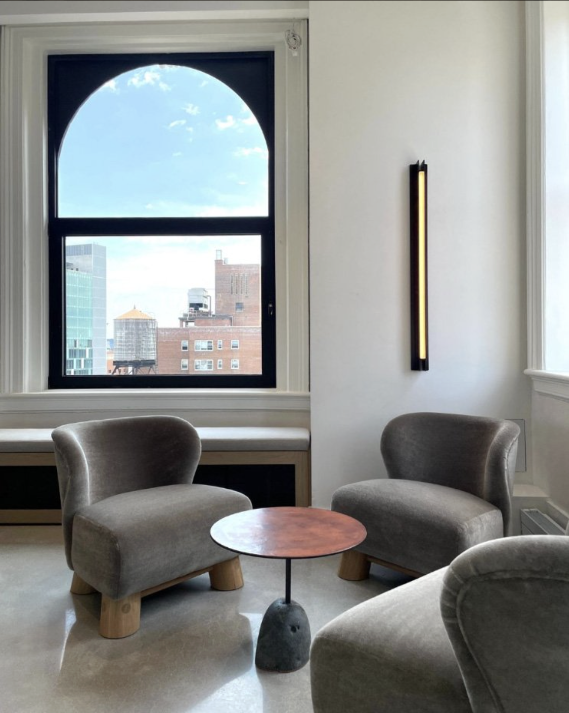 BEAM SCONCE par Pelle