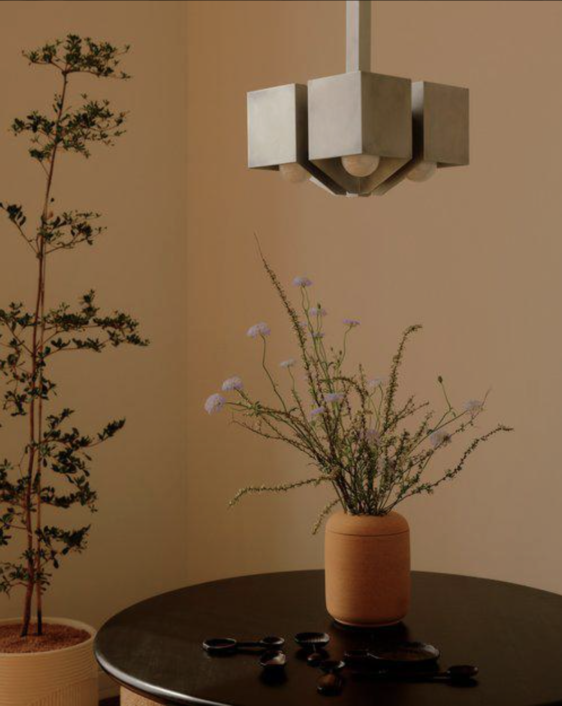 HELM OBLIQUE 4 par Pelle