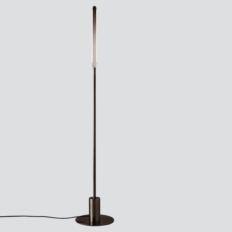PRIS I FLOOR LAMP par Pelle