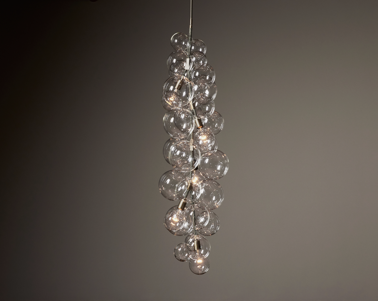 X-TALL BUBBLE CHANDELIER par Pelle