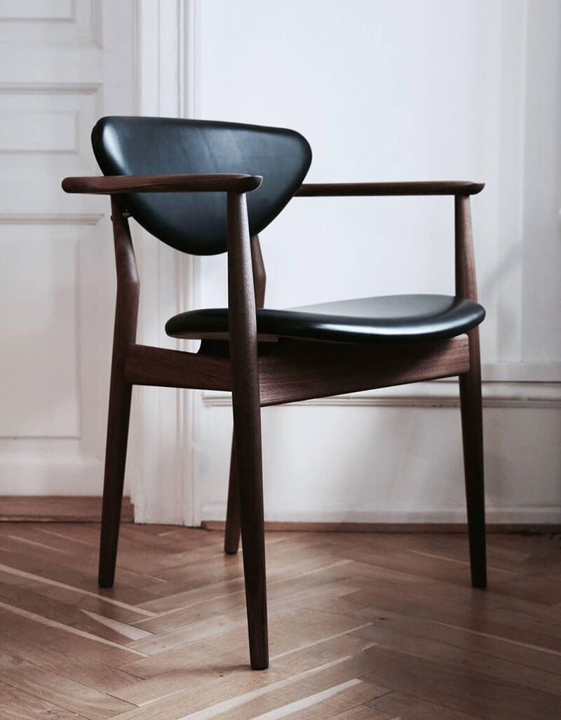 109 CHAIR par Finn juhl