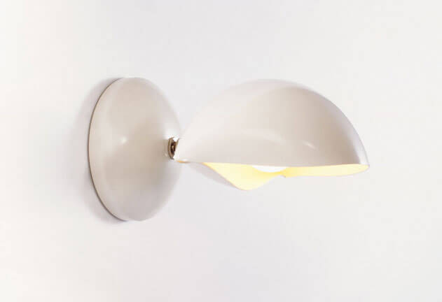 SHELL SCONCE No. 206 par David Weeks