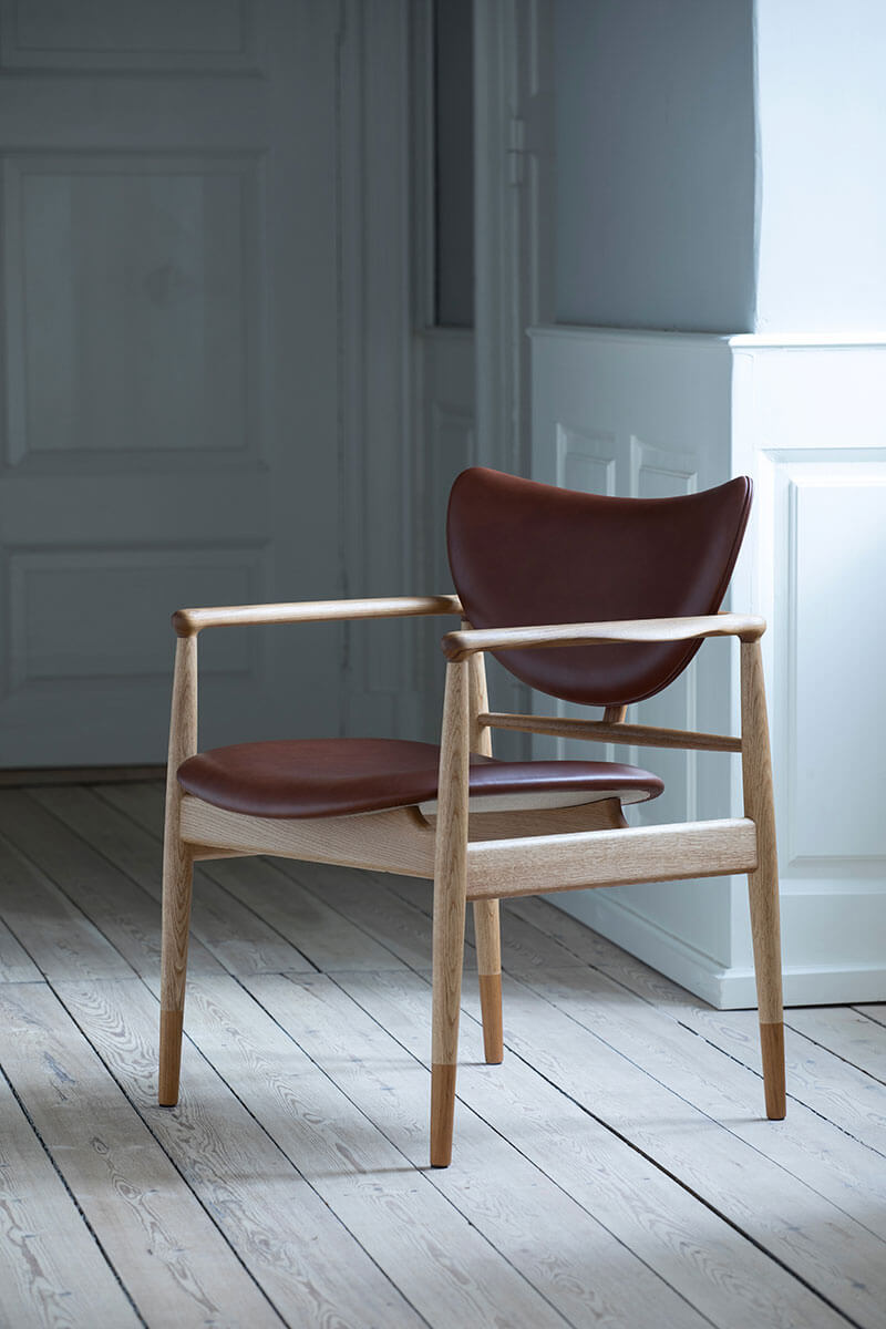 48 CHAIR par Finn juhl