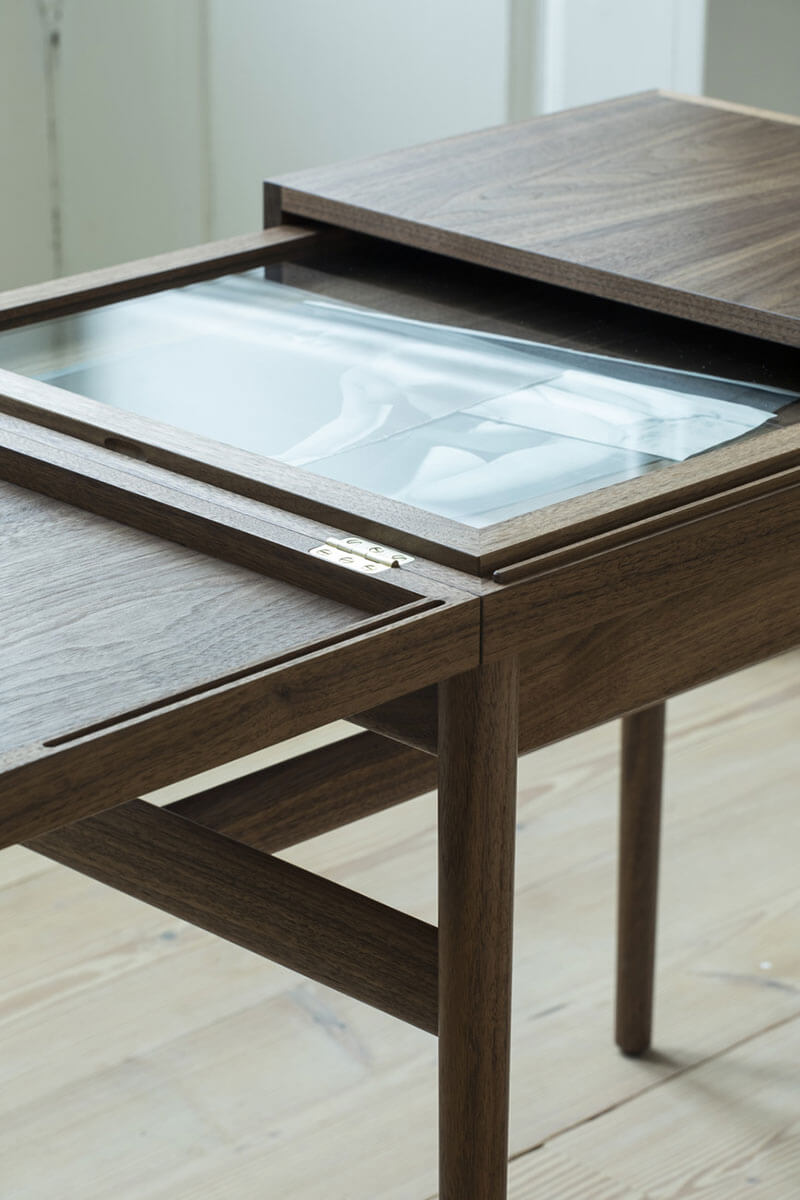 ART COLLECTORS TABLE par Finn juhl