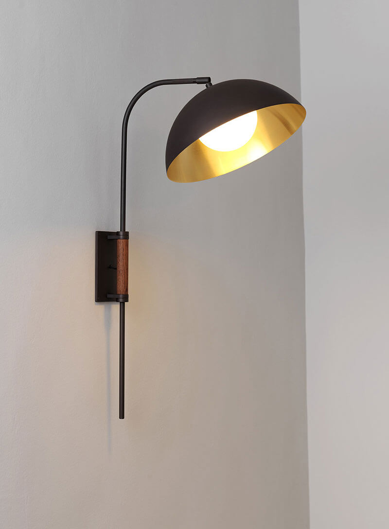 CLASP WALL LAMP par Allied Maker