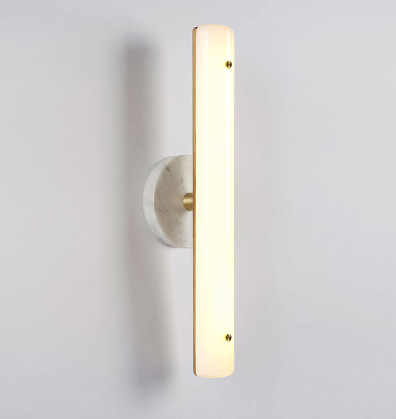 COUNTERWEIGHT CIRCLE SCONCE par Roll & Hill
