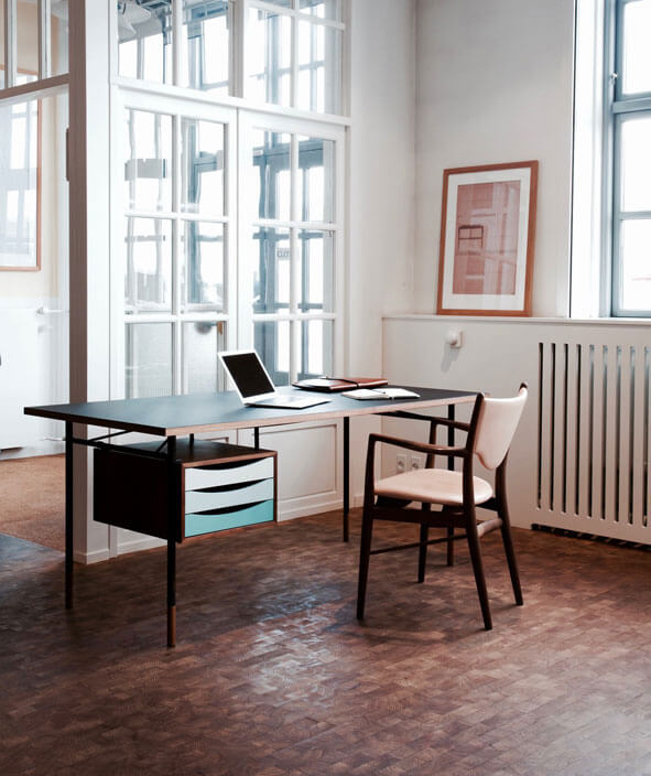 NYHAVN DESK par Finn juhl
