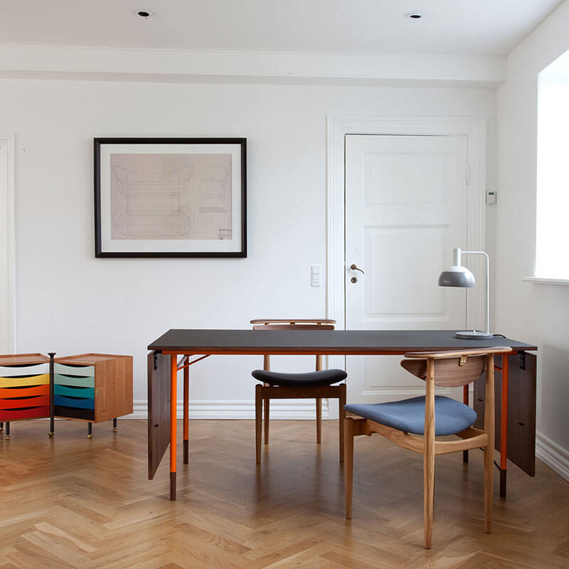NYHAVN DINING TABLE par Finn juhl
