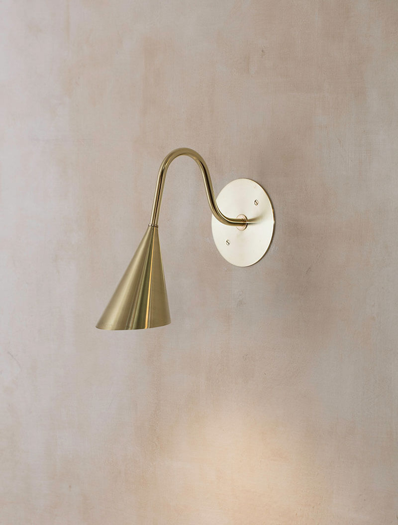 PINNACLE SCONCE par Allied Maker