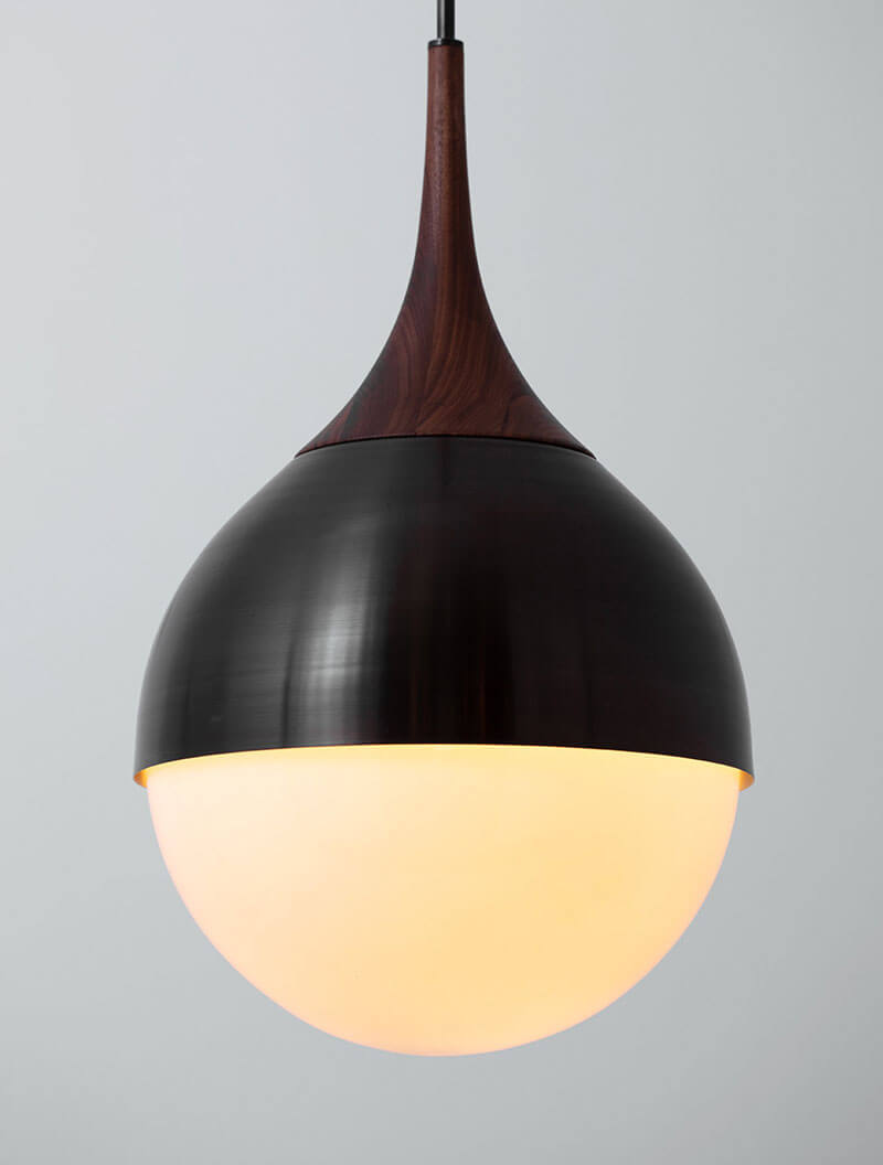 POISE PENDANT 16 par Allied Maker