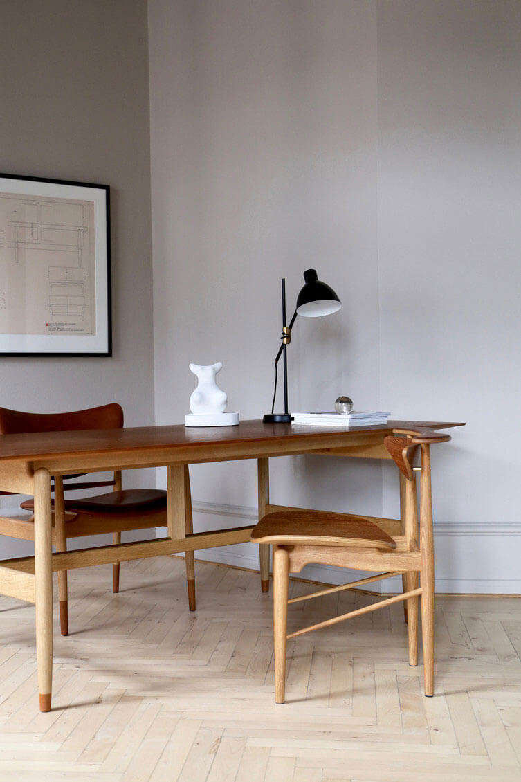 READING CHAIR - VENEER SEAT par Finn juhl