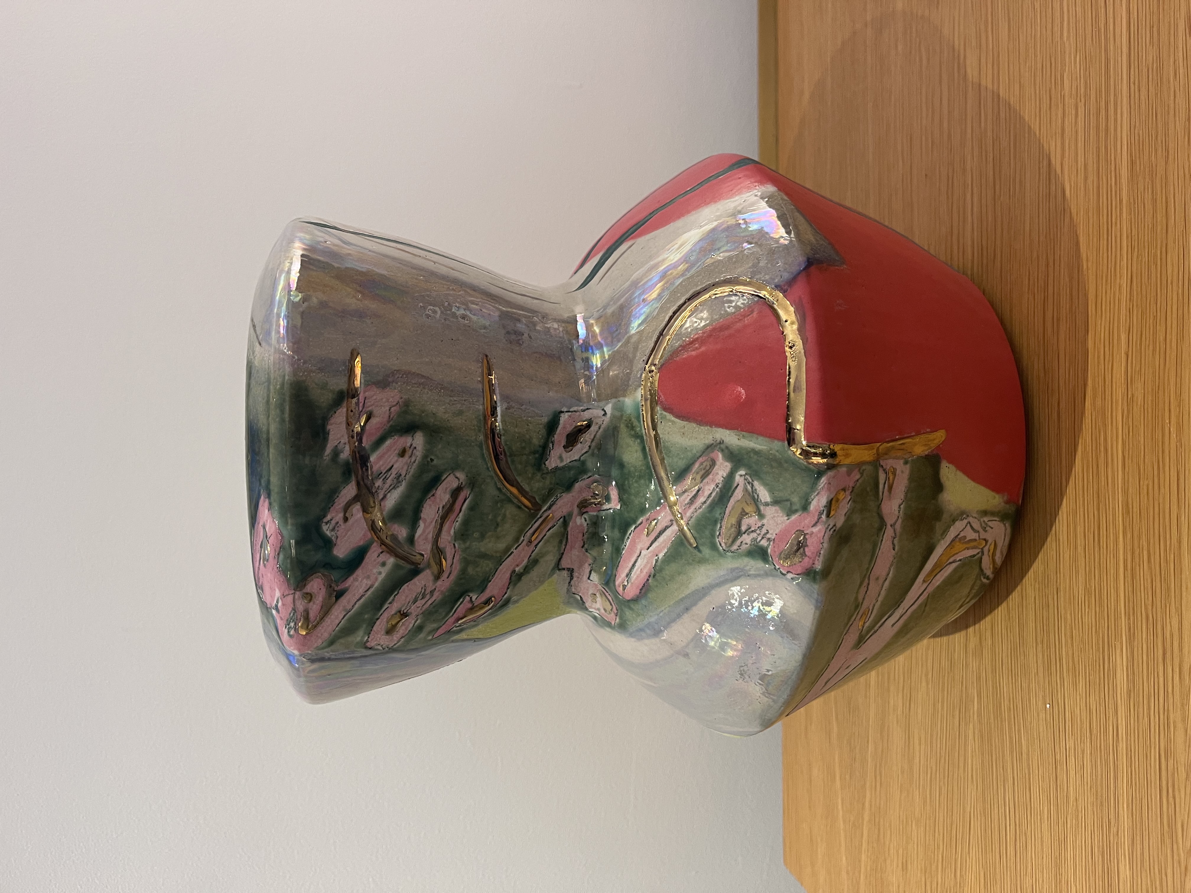 MEDIUM LARGE VASE par REINALDO SANGUINO