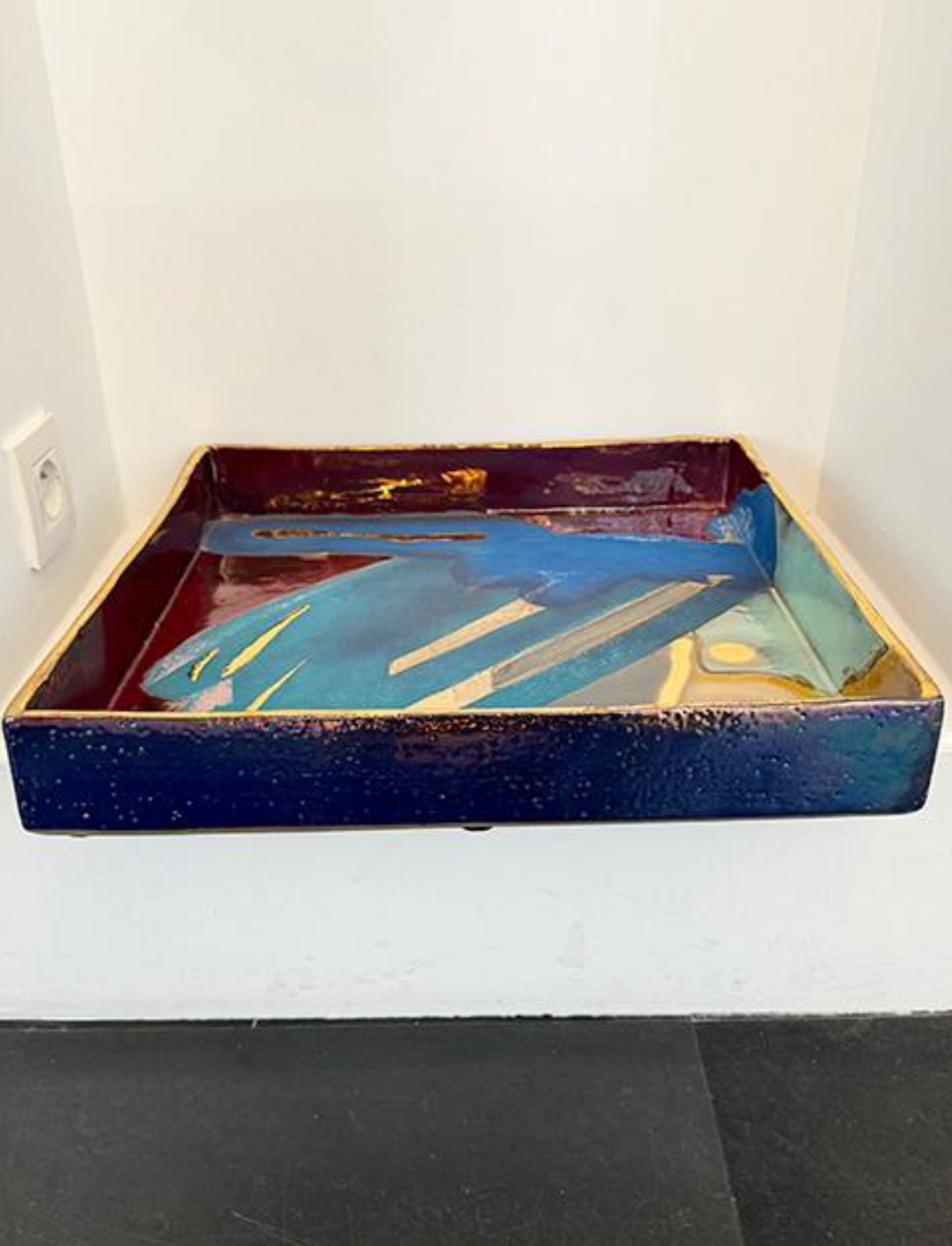 SQUARE TRAY #1 par REINALDO SANGUINO