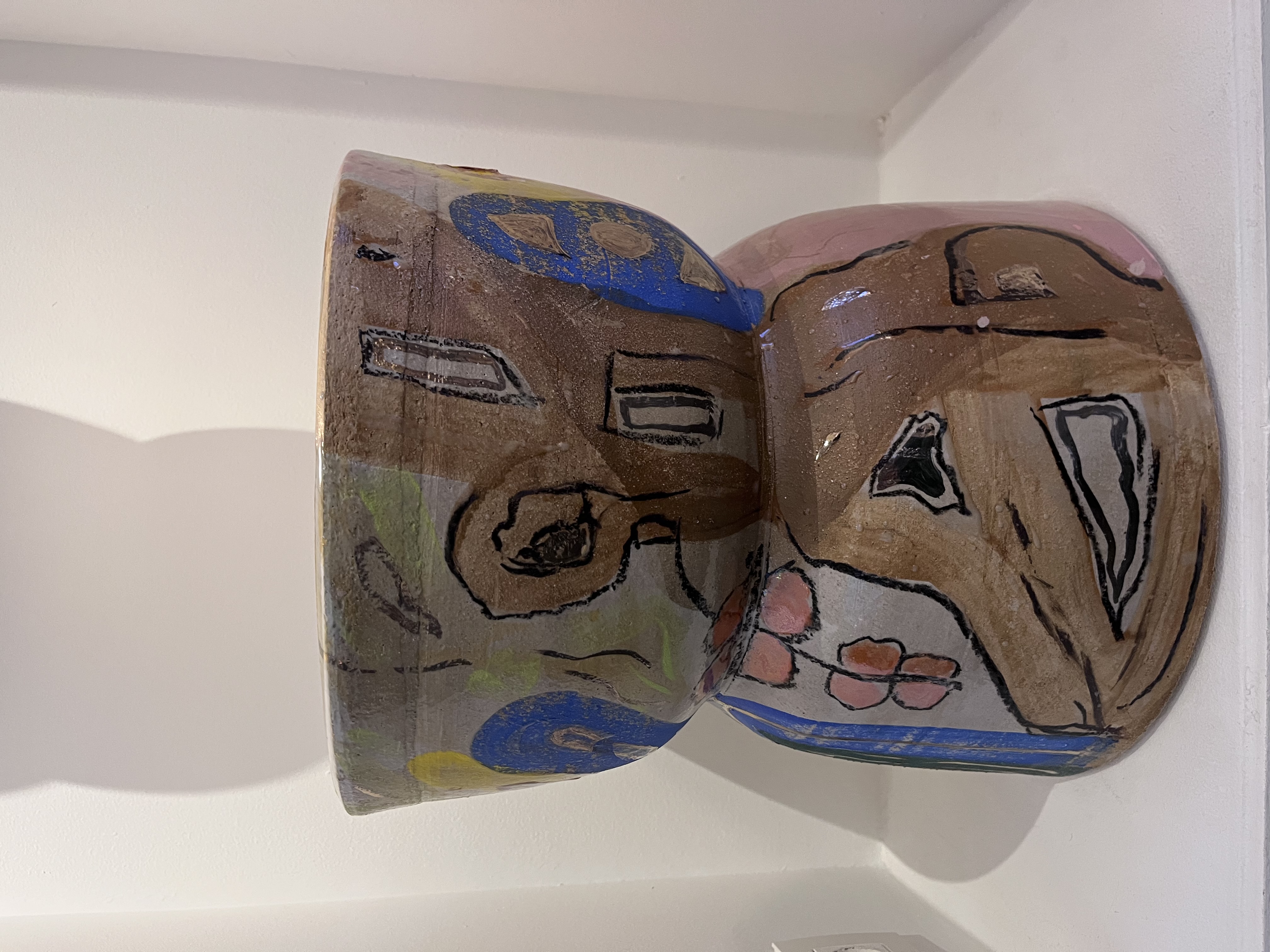 STOOL 2 par REINALDO SANGUINO