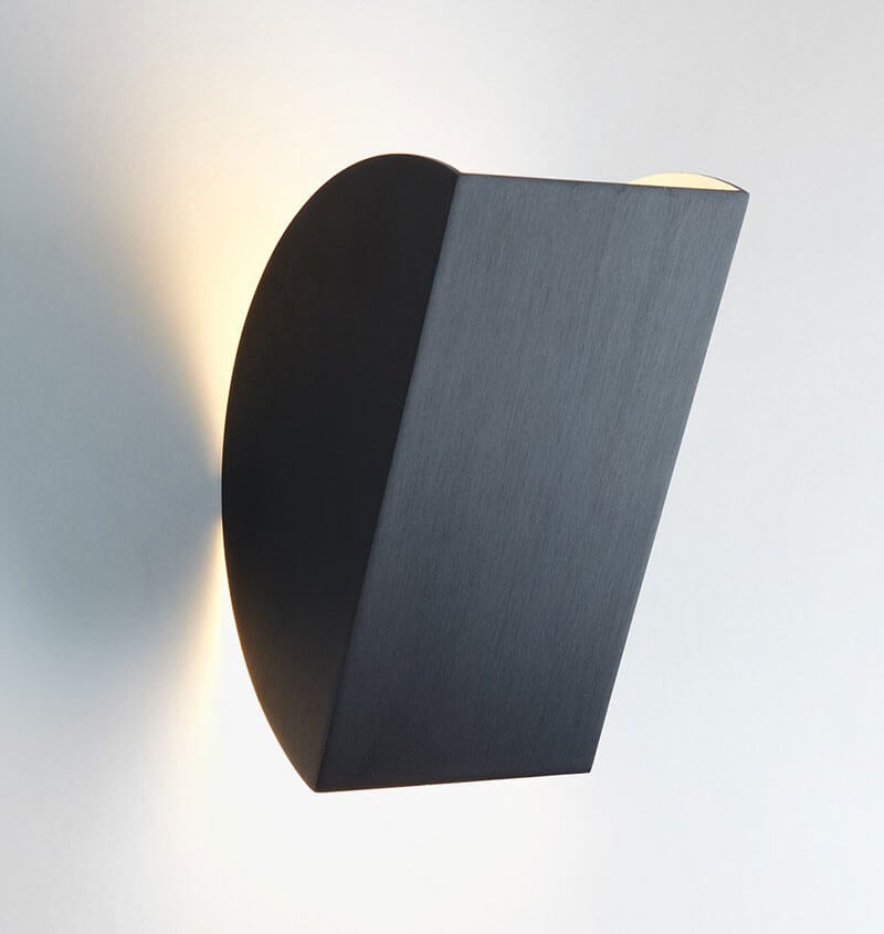 CORA SCONCE par Roll & Hill