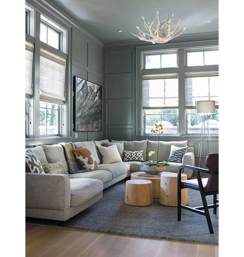 SUPERORDINATE ANTLER CHANDELIER 10 par Roll & Hill