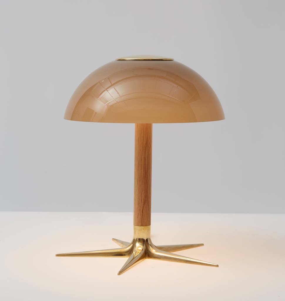 THE LADDI TABLE LAMP par Roll & Hill