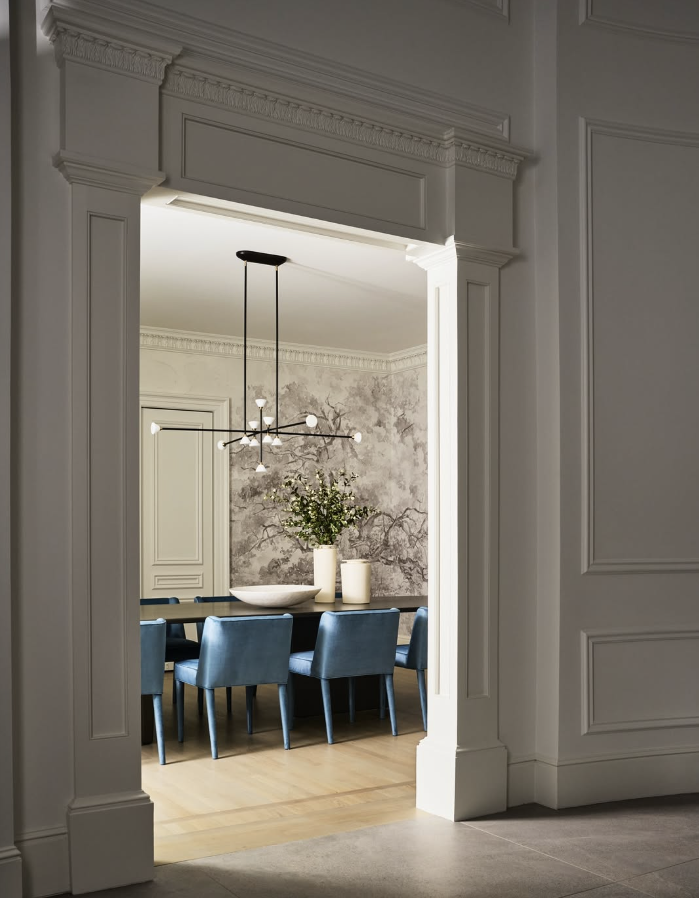 APOLLO CHANDELIER - 12 LIGHTS par Roll & Hill