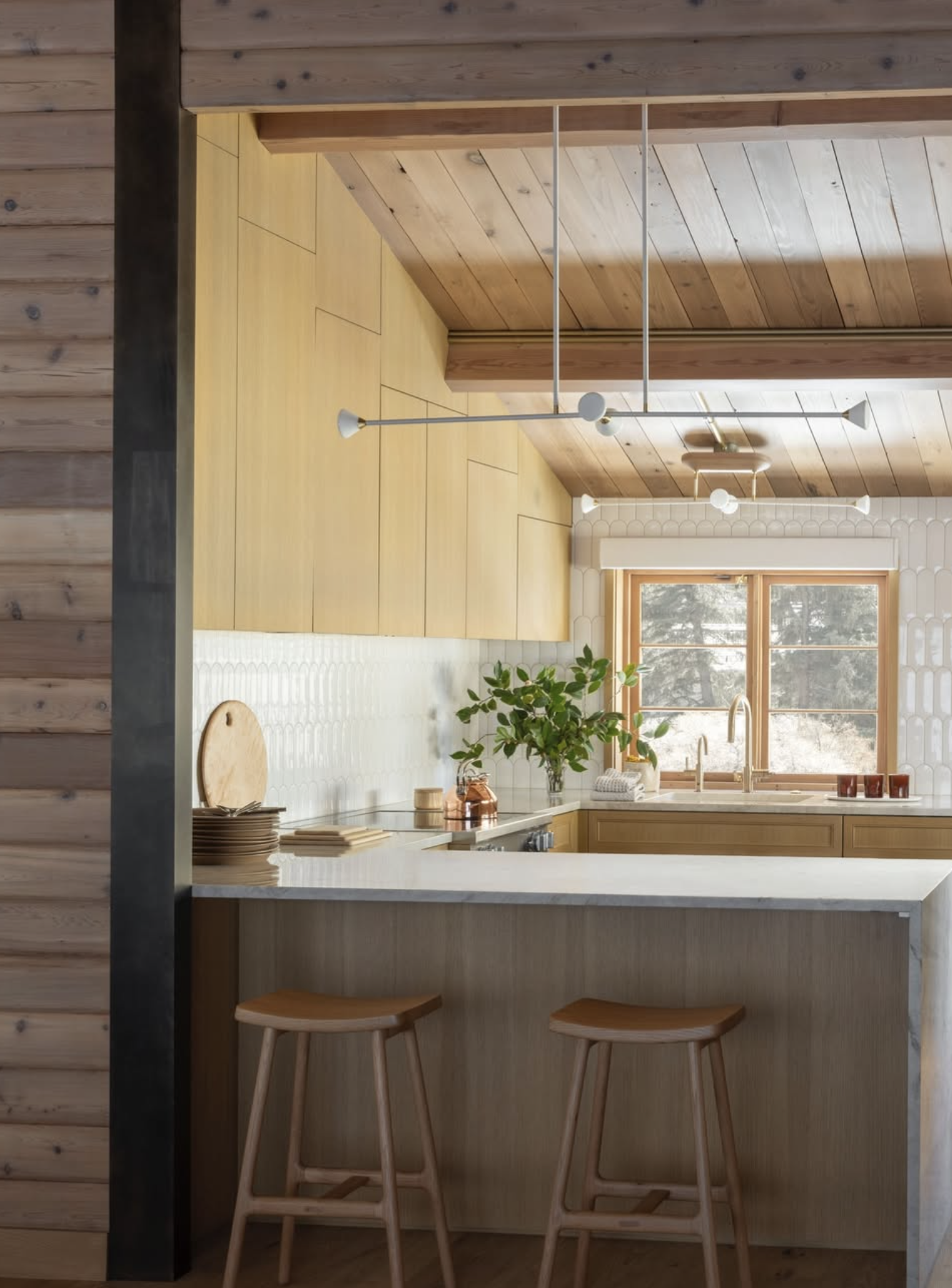 APOLLO CHANDELIER - 4 LIGHTS par Roll & Hill