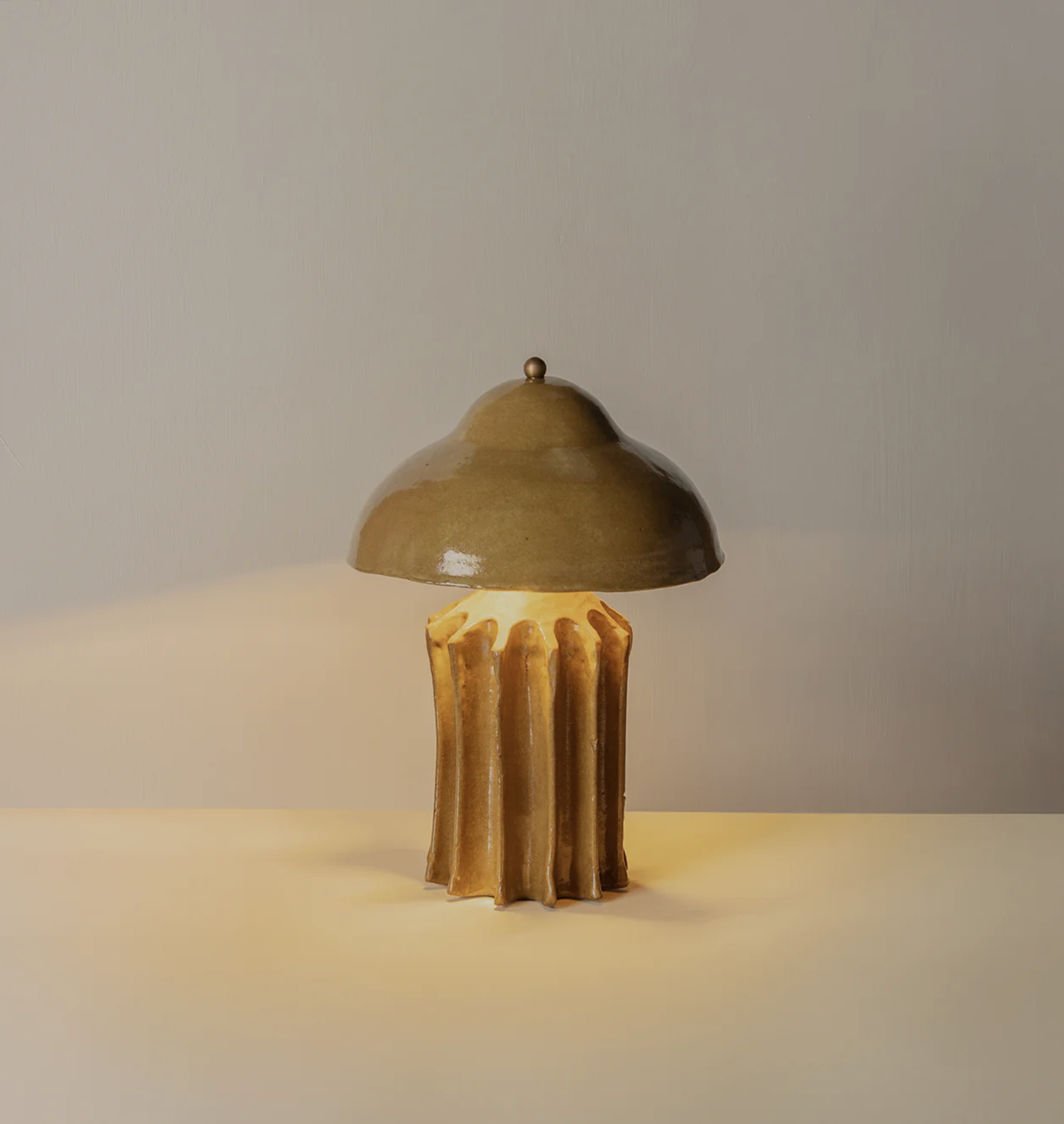 ARBOR TABLE LAMP - SQUAT par Roll & Hill