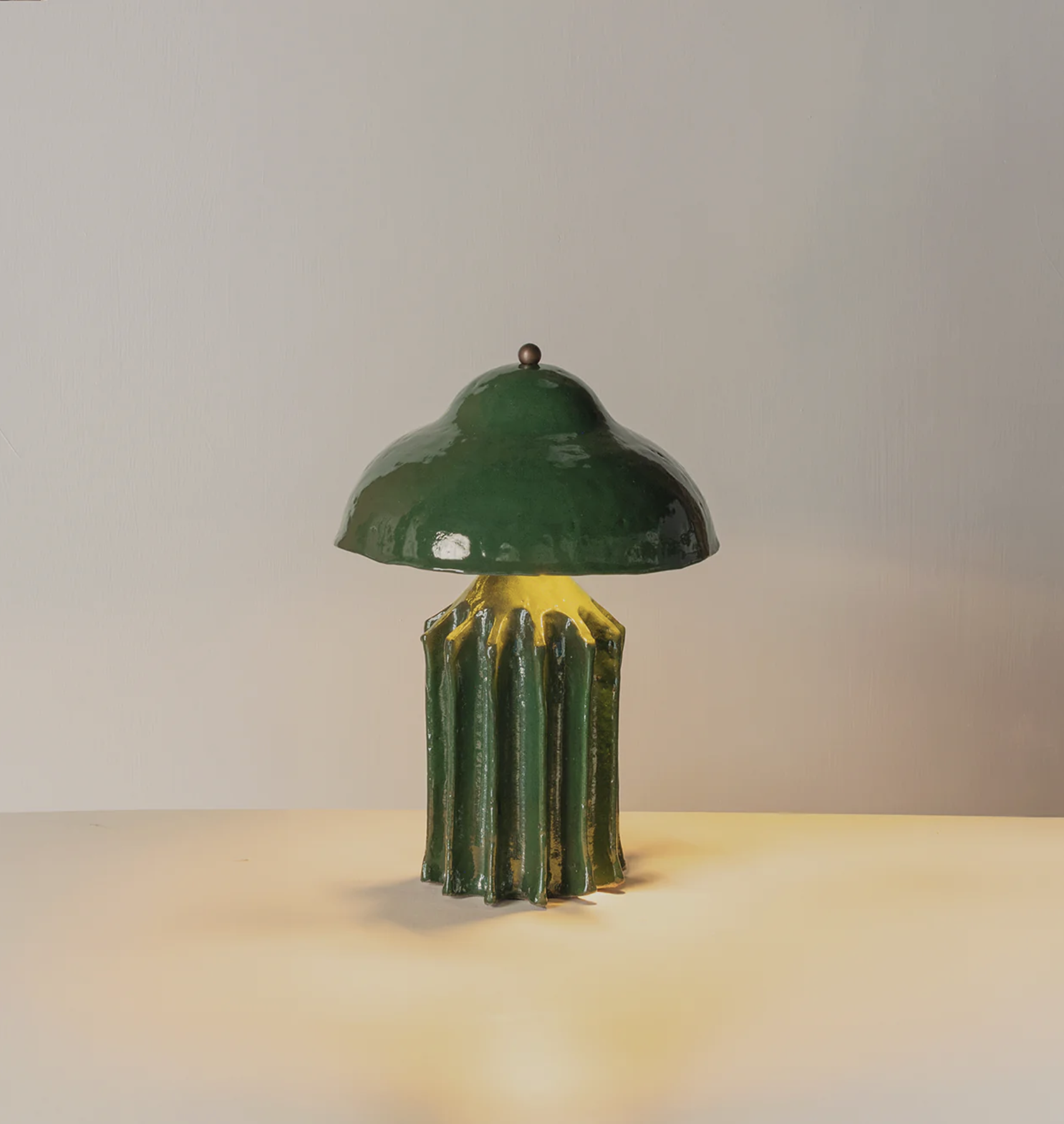 ARBOR TABLE LAMP - SQUAT par Roll & Hill