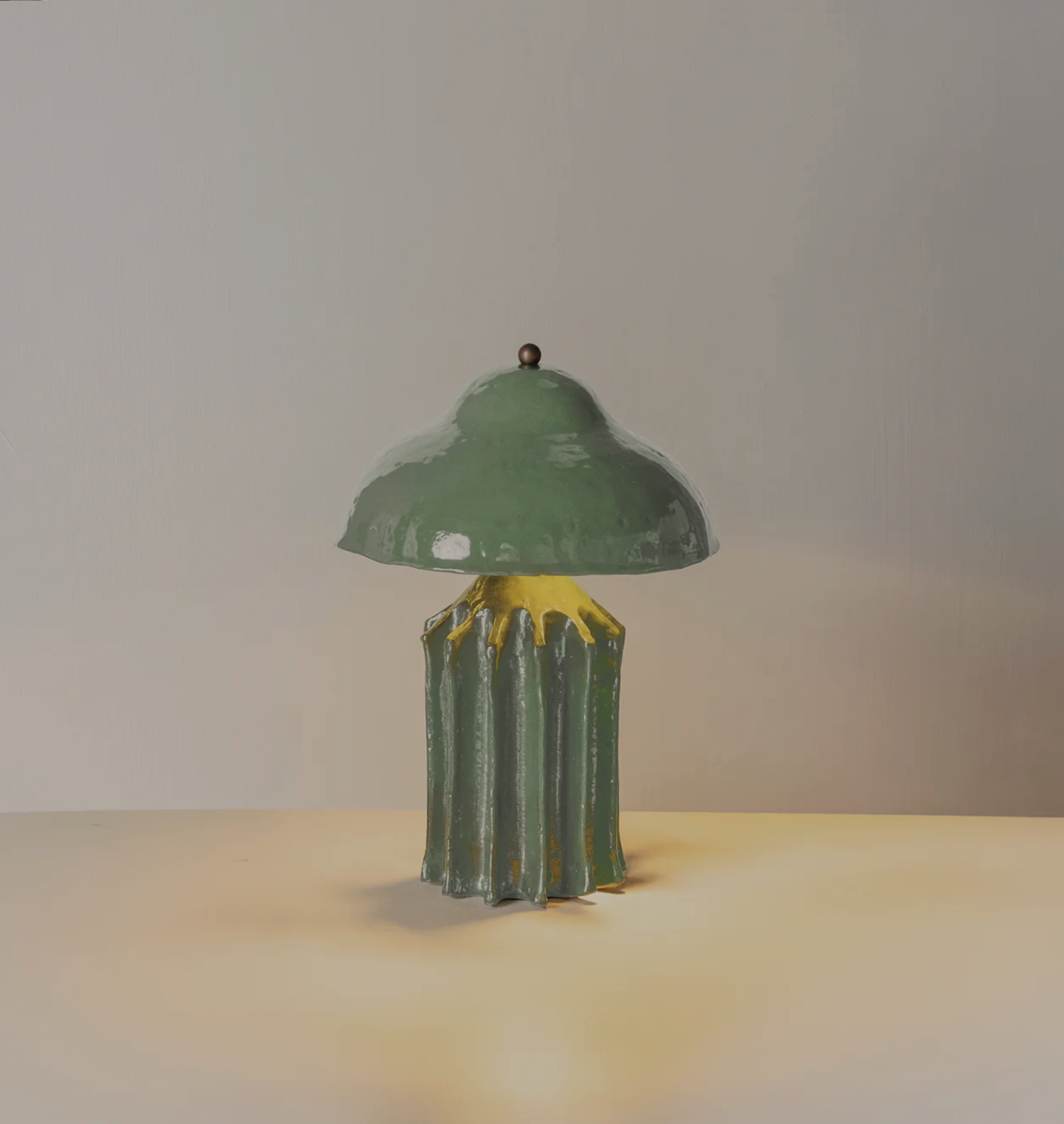 ARBOR TABLE LAMP - SQUAT par Roll & Hill