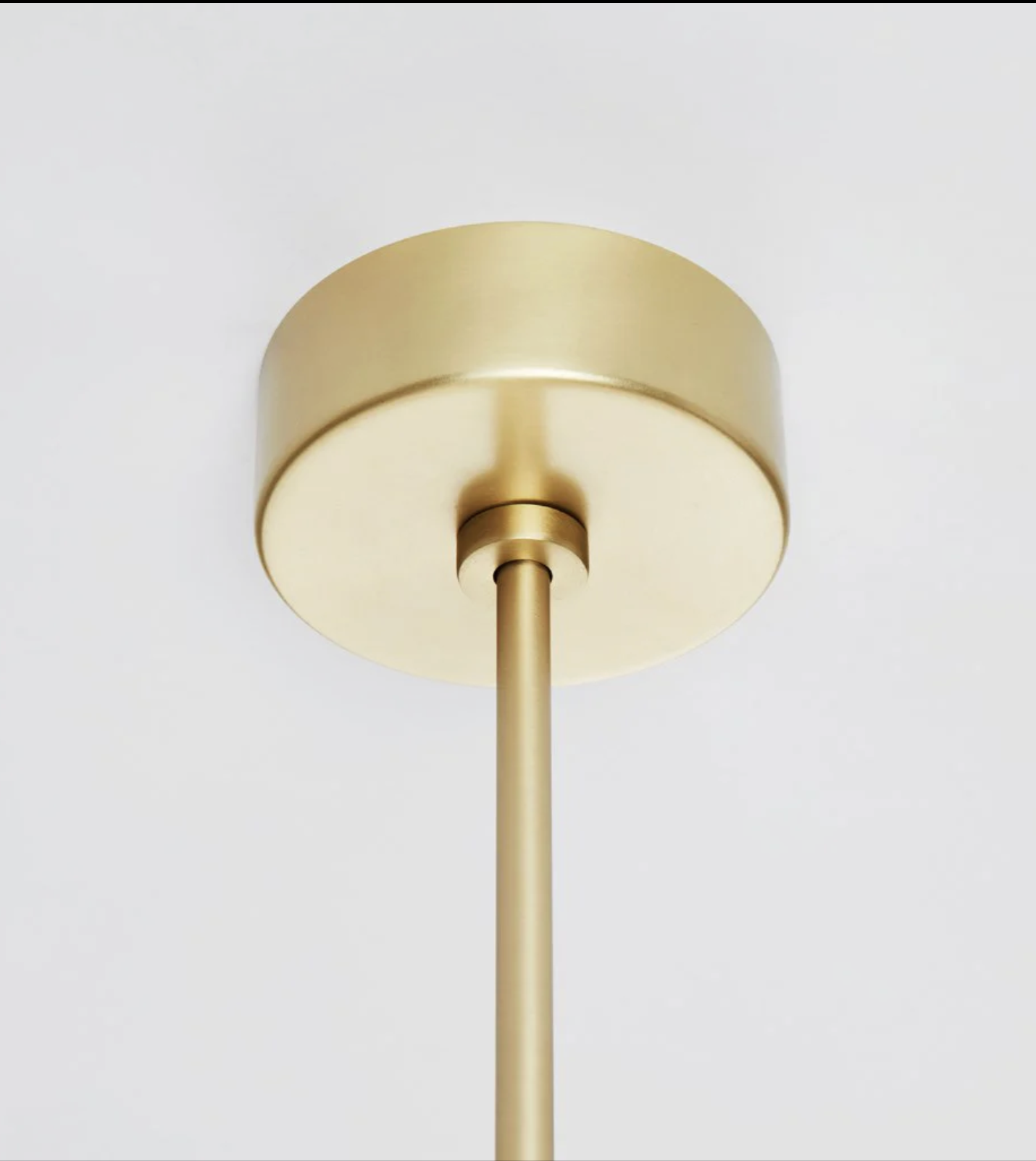 BAUER CHANDELIER 01 par Roll & Hill