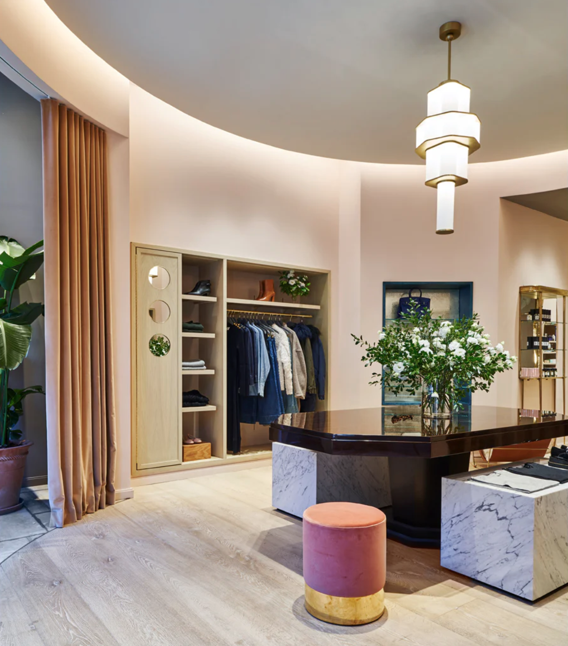 BAUER CHANDELIER 02 par Roll & Hill