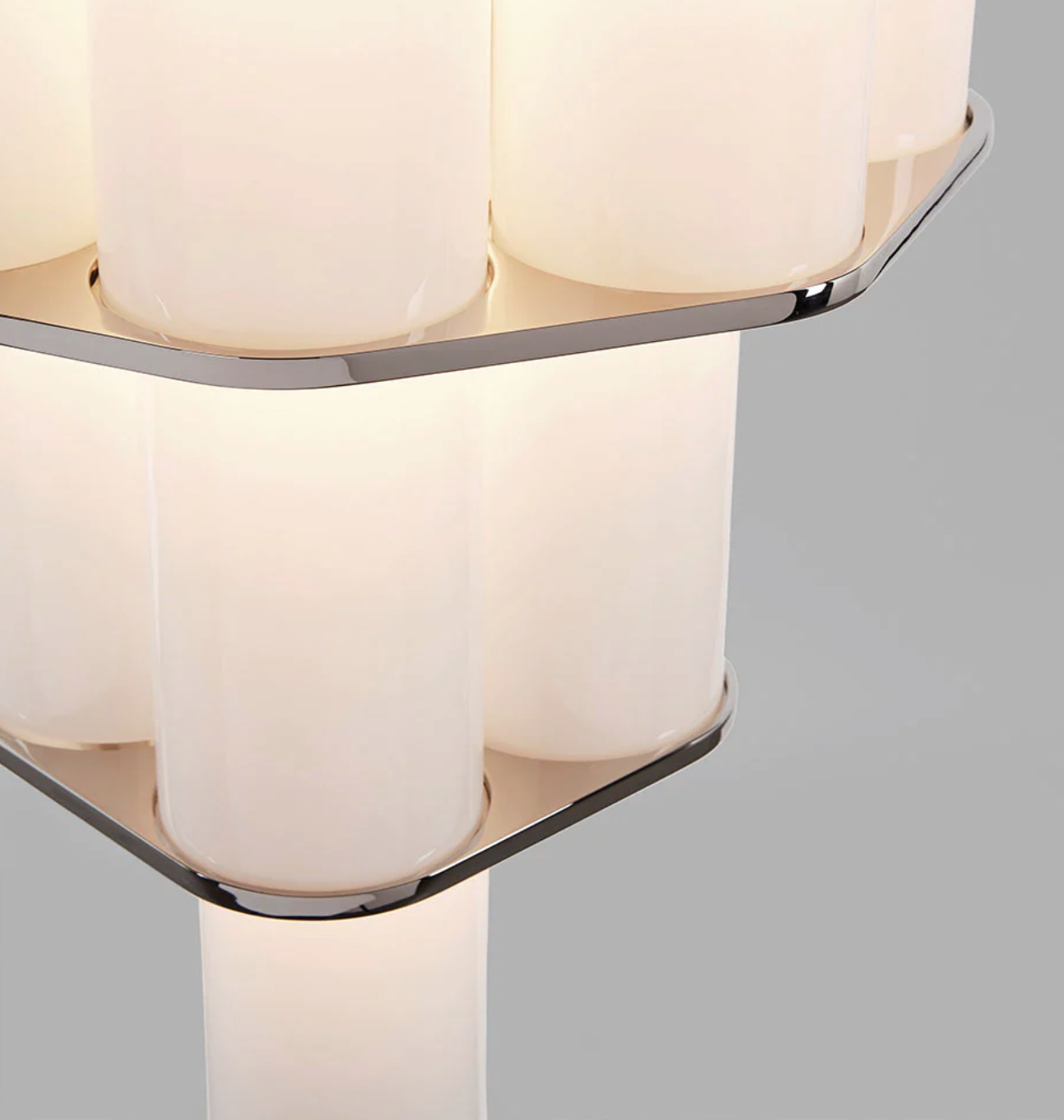 BAUER CHANDELIER 02 par Roll & Hill