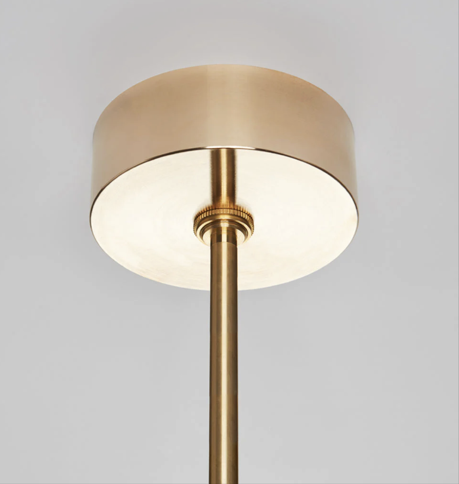 BELL PENDANT 01 par Roll & Hill