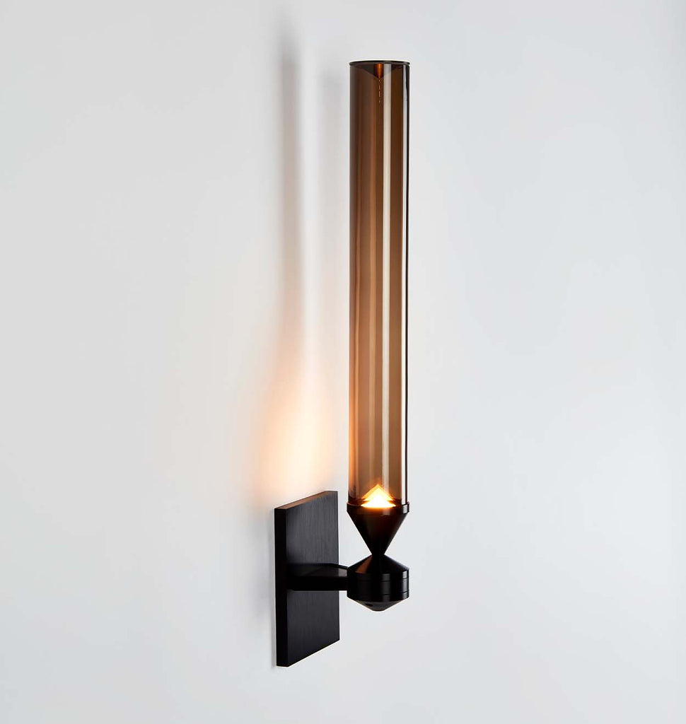 CASTLE SCONCE 01 par Roll & Hill