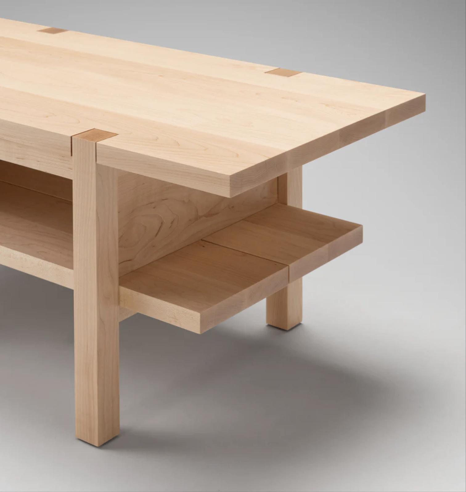 CHAMBER SIDE TABLE par Roll & Hill