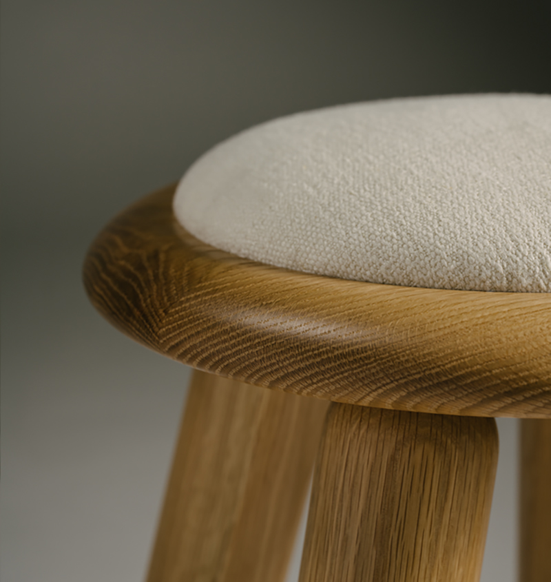CHECA COUNTER STOOL par Roll & Hill