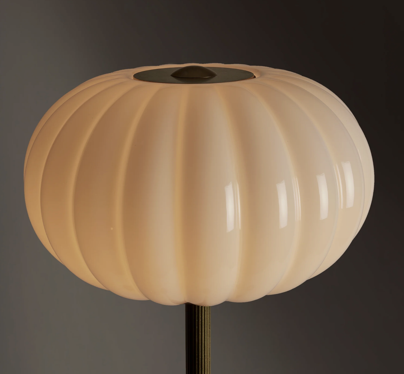 CLOUD FLOOR LAMP 01 par Roll & Hill