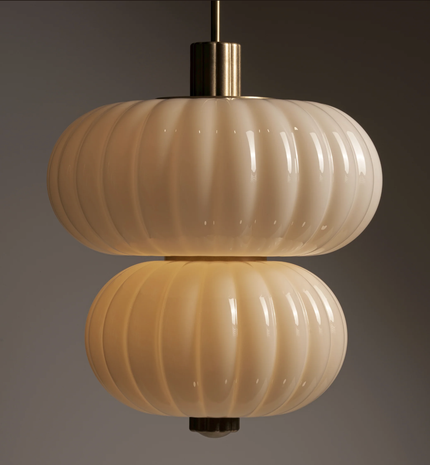 CLOUD PENDANT STACK 22 par Roll & Hill