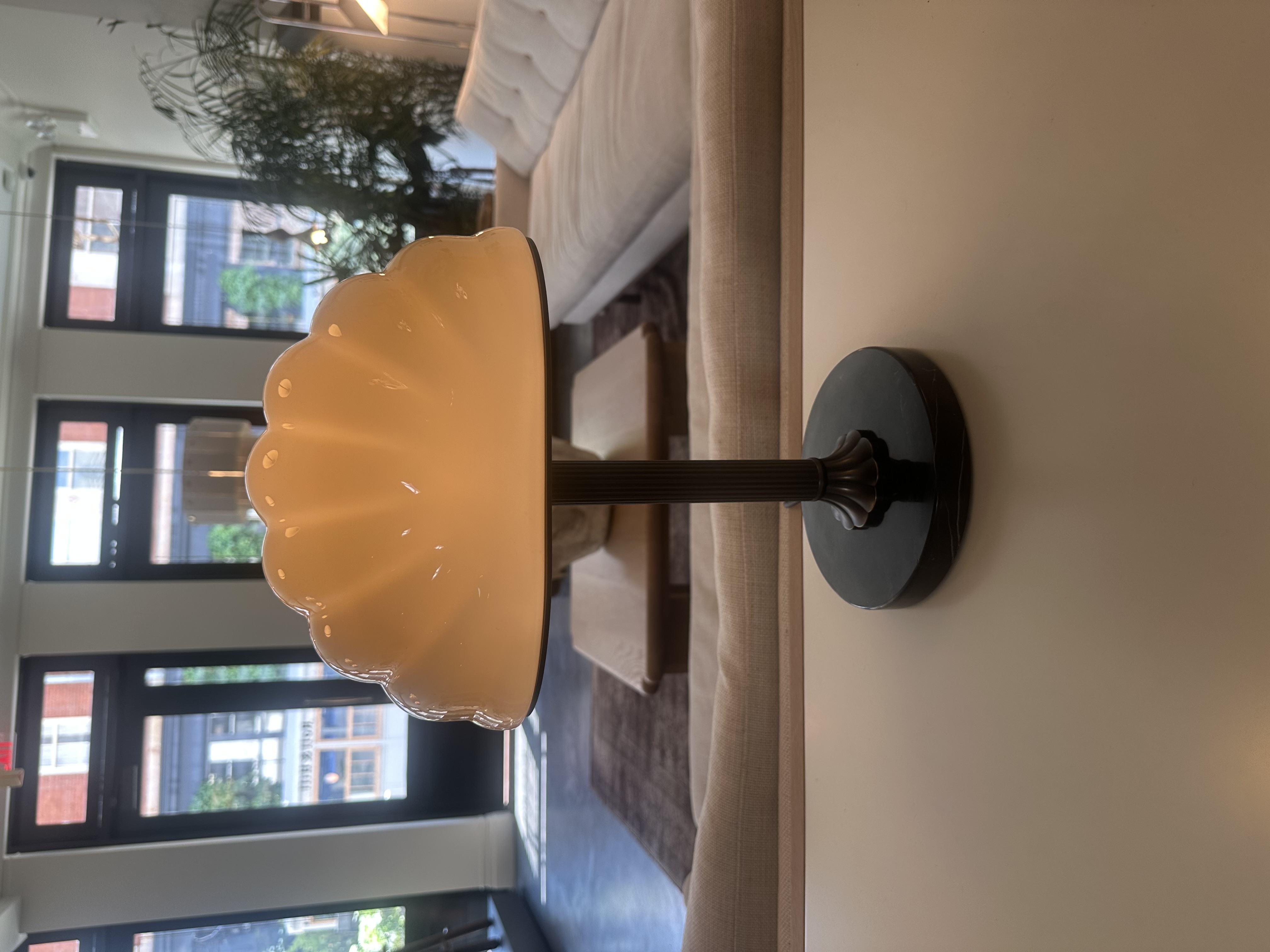 CLOUD TABLE LAMP par Roll & Hill