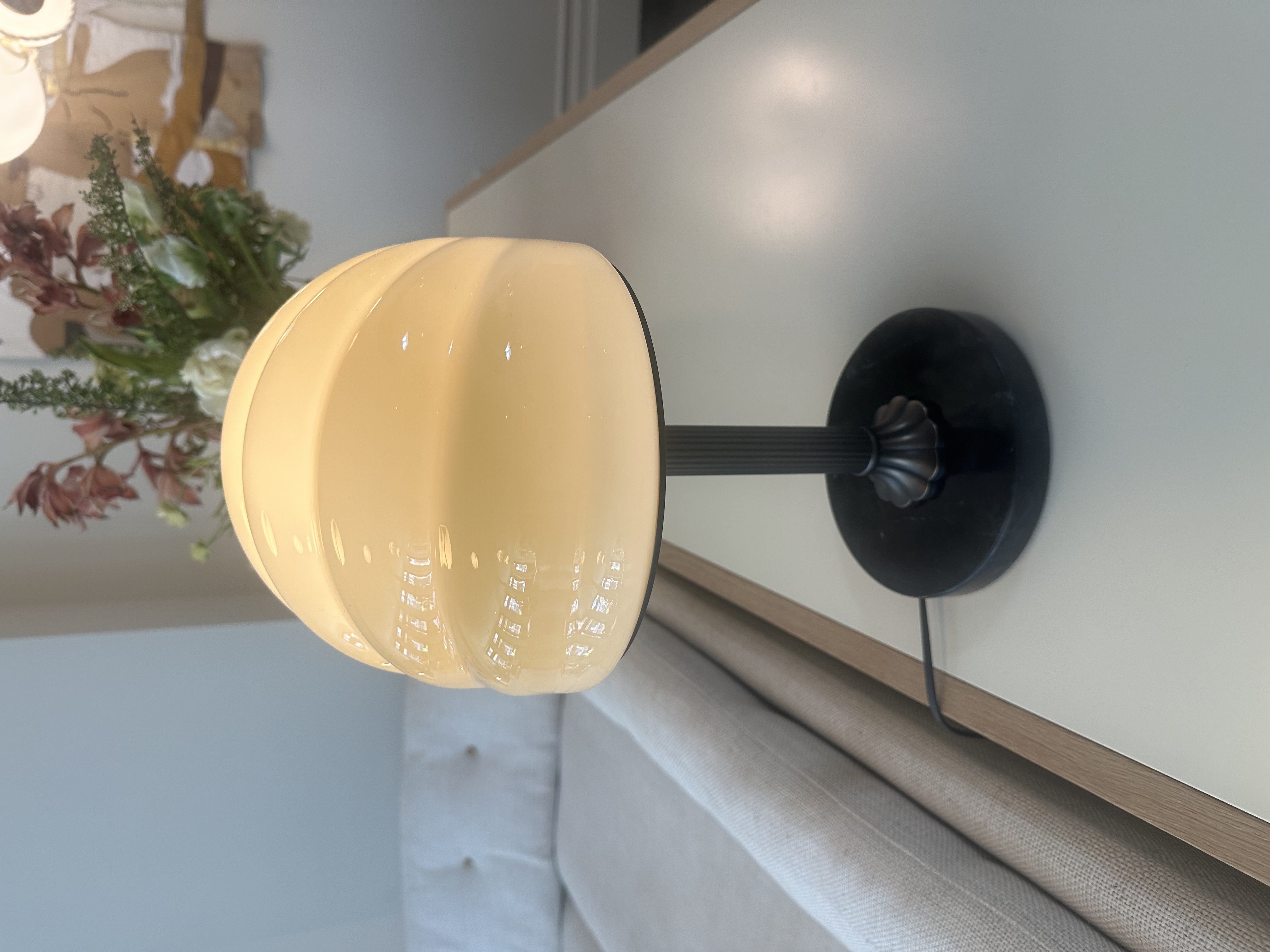 CLOUD TABLE LAMP par Roll & Hill